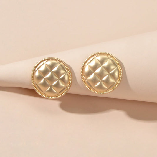 Golden Circular Pattern Carved Stud Earrings Elegant Holiday Round Ear Jewellery