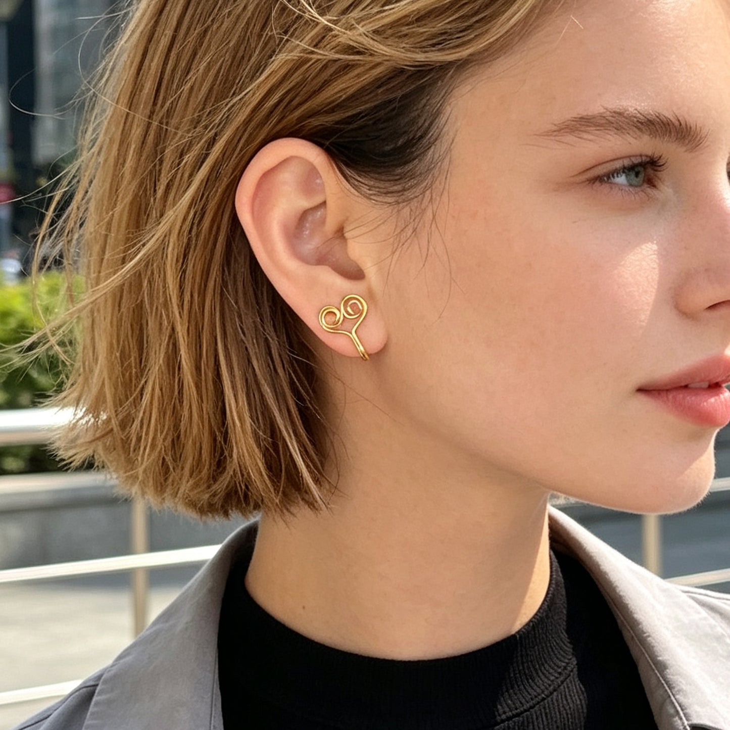2pcs Simple Spiral Clip‑On Ear Cuffs Gold Non‑Pierced Earrings Casual Jewellery