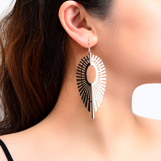 Designer Stylish Black White Hollow Geometric Dangle Earrings Party Decoration