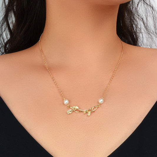 Designer Stylish Jewellery Gold Chain Pearl Decoration Gold Leaf Charm Necklace