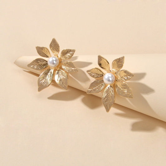 Fashion Pearl Decoration Gold Silver Leaf Hypoallergenic Stud Pierced Earrings