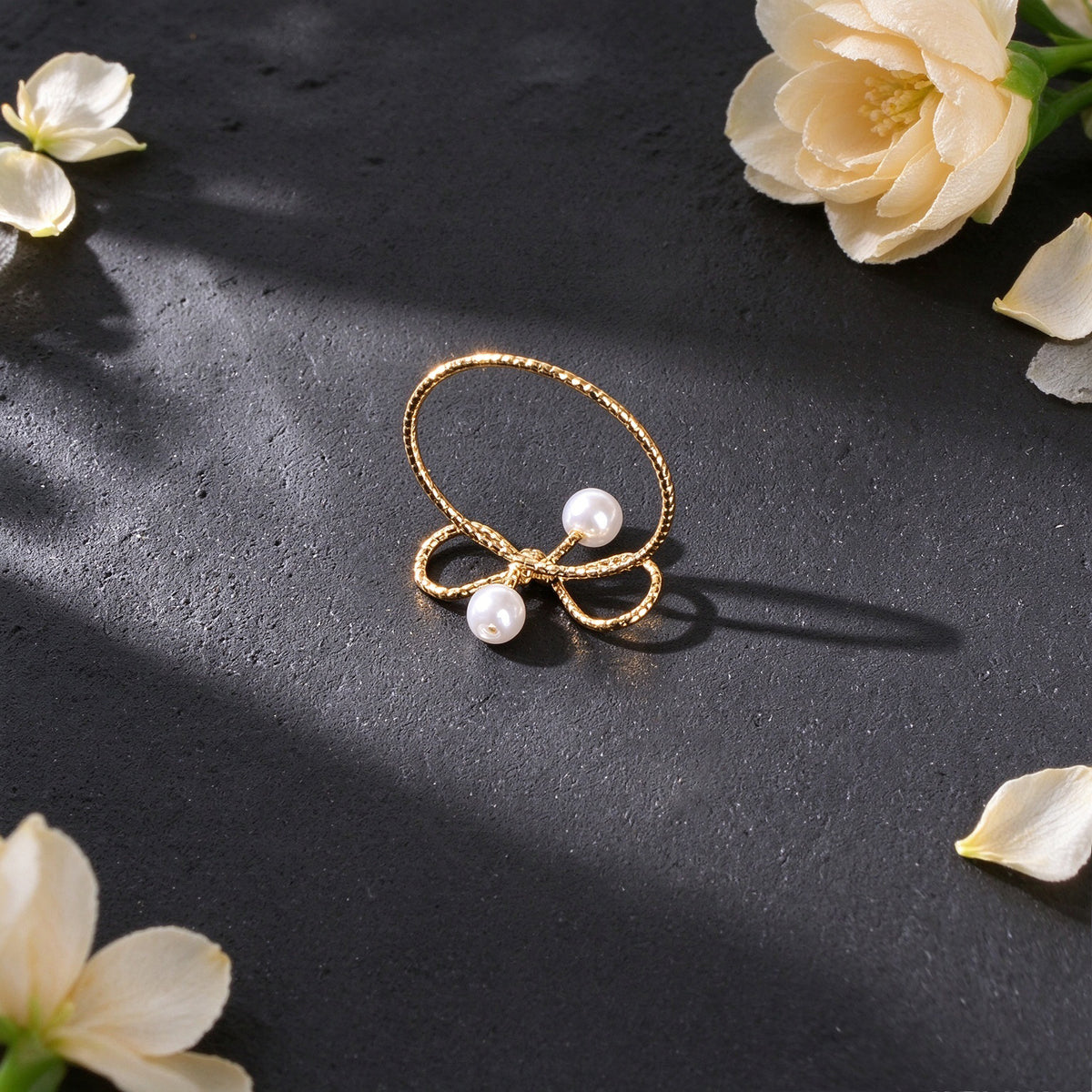 Sweet Style Beads Decor Gold Bow Finger Ring Wedding Engagement Jewellery Gift