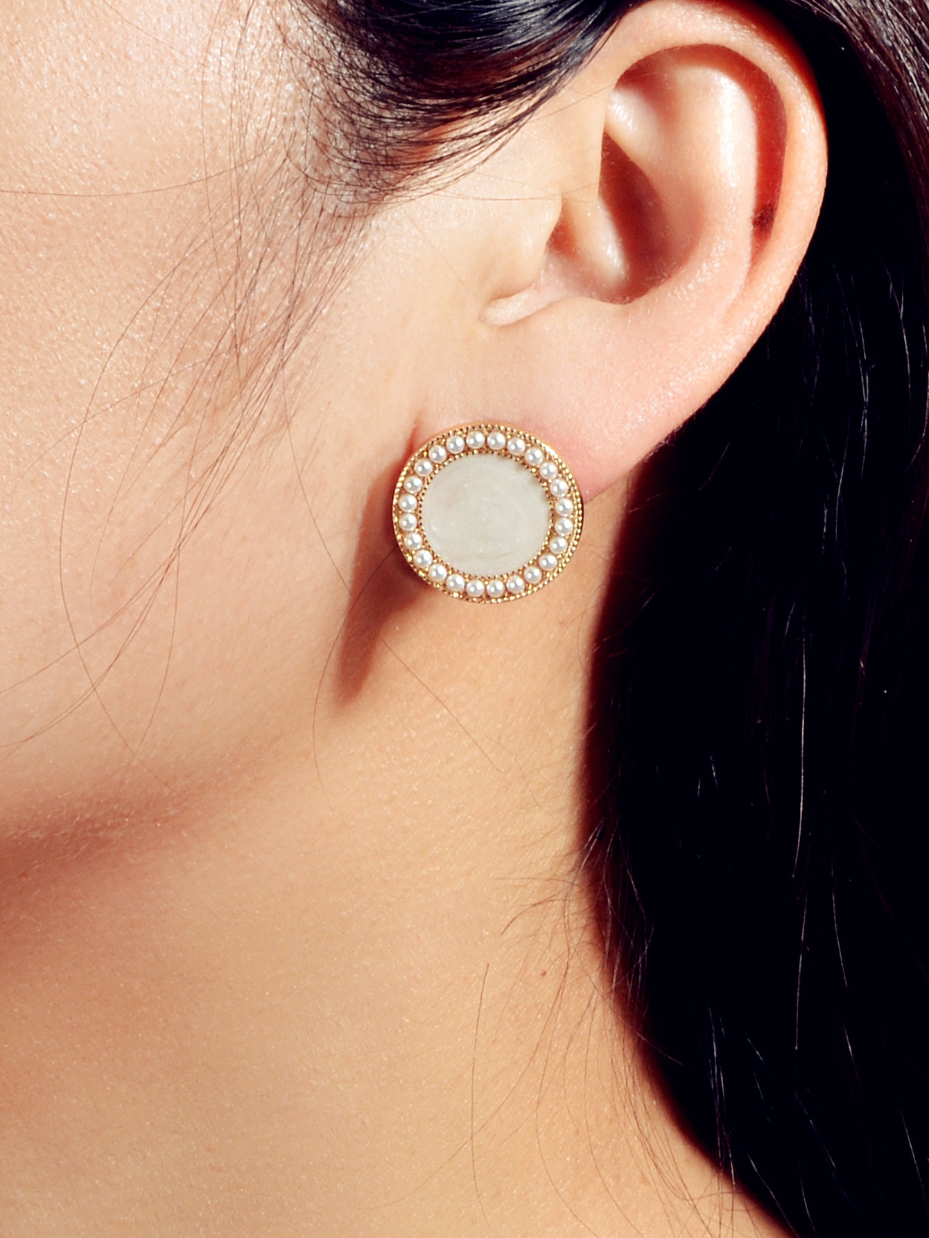 Elegant Pearl Decor Black Enamel Round Stud Earrings Women Dinner Party Jewelry