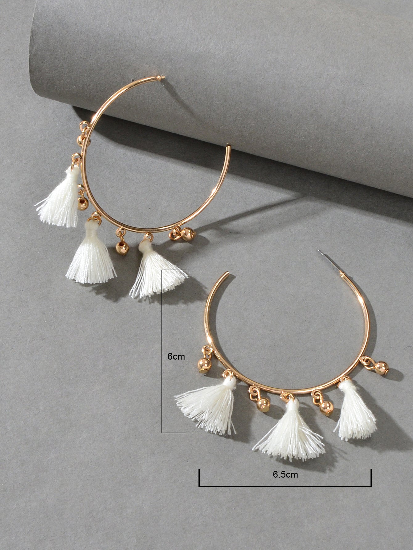 Ethnic Jewellery Boho Chic White Tassel Gold Circle Huggie Hoop Trendy Earrings