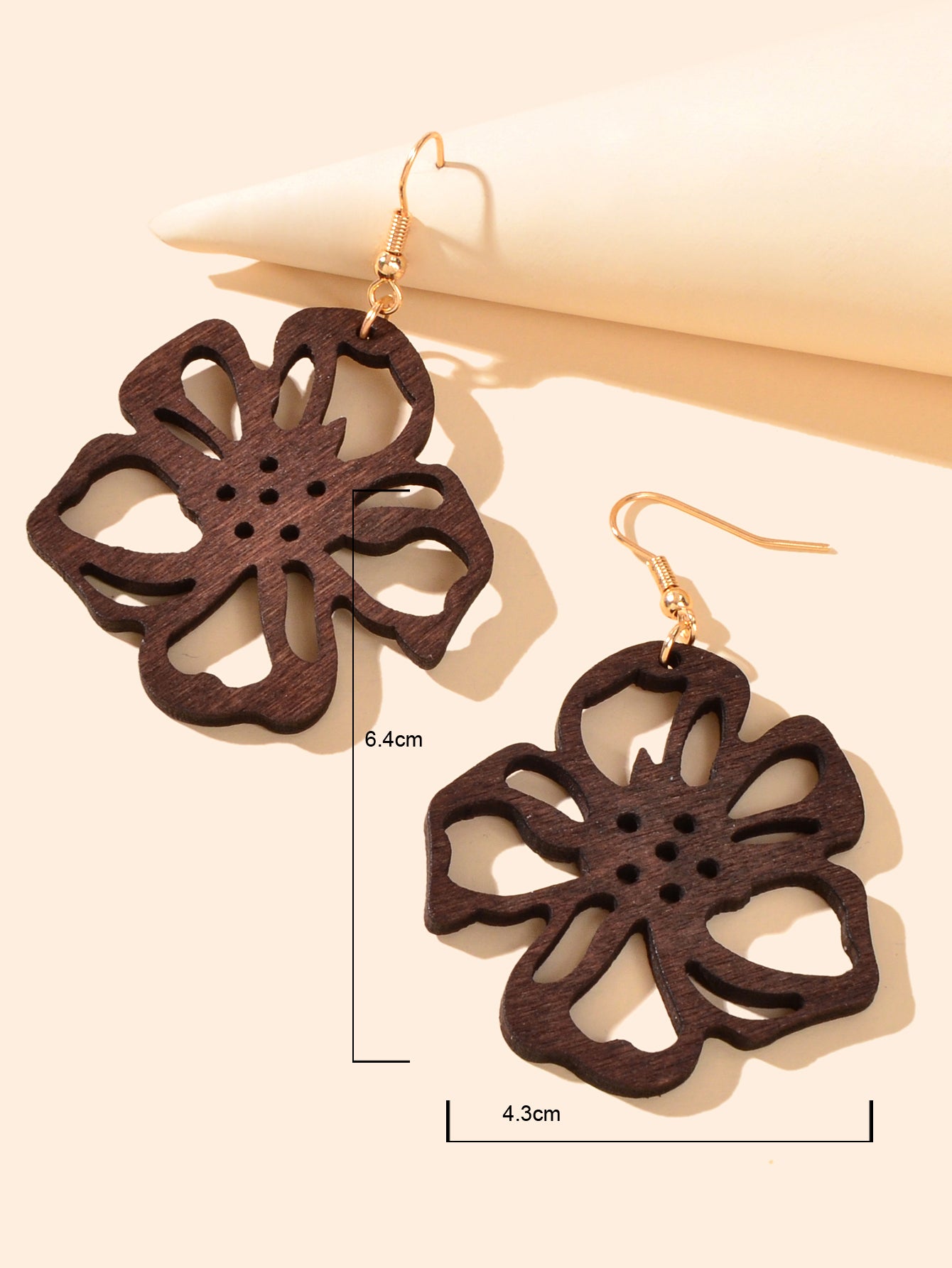 Ethnic Brown African Natural Wooden Hollow Flower Dangle Bohemian Charm Earrings