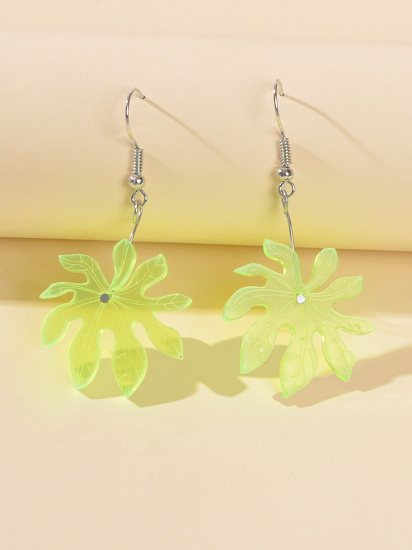 Female Jewelry Green Resin Coconut Tree Dangle Holiday Boho Chic Charm Earrings