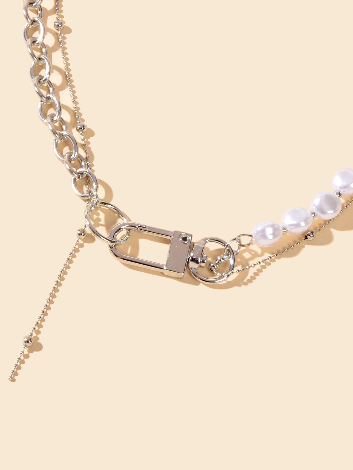 Statement Retro Style Pearl Decor Double layer Silver Chain Lock Design Necklace