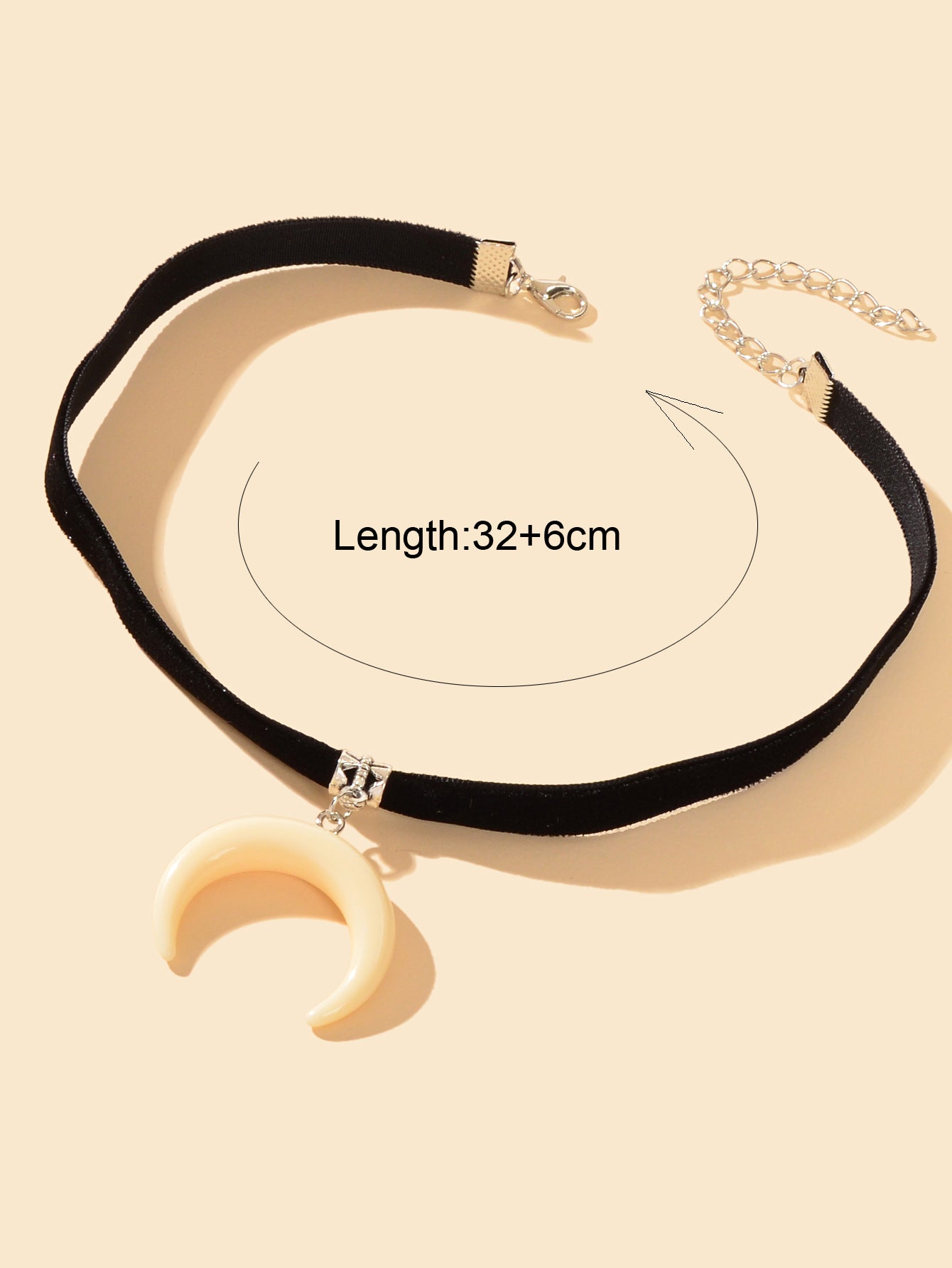 Black Velvet Choker Necklace Adjustable Retro Short Clavicle Ox Horn Jewellery
