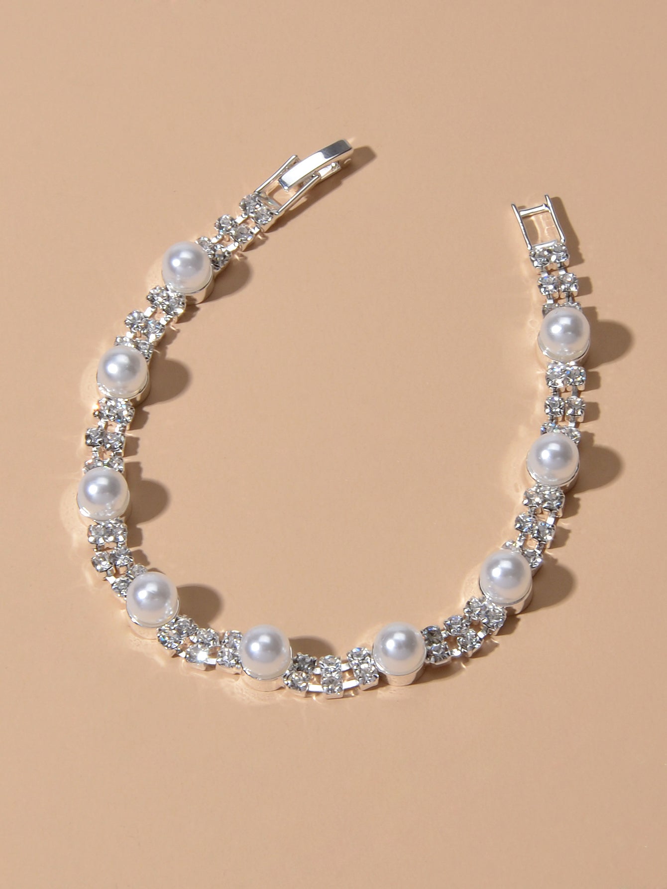 Classic Elegant Handcraft Buckle Bracelet Artificial Pearl Gemstone Wristband