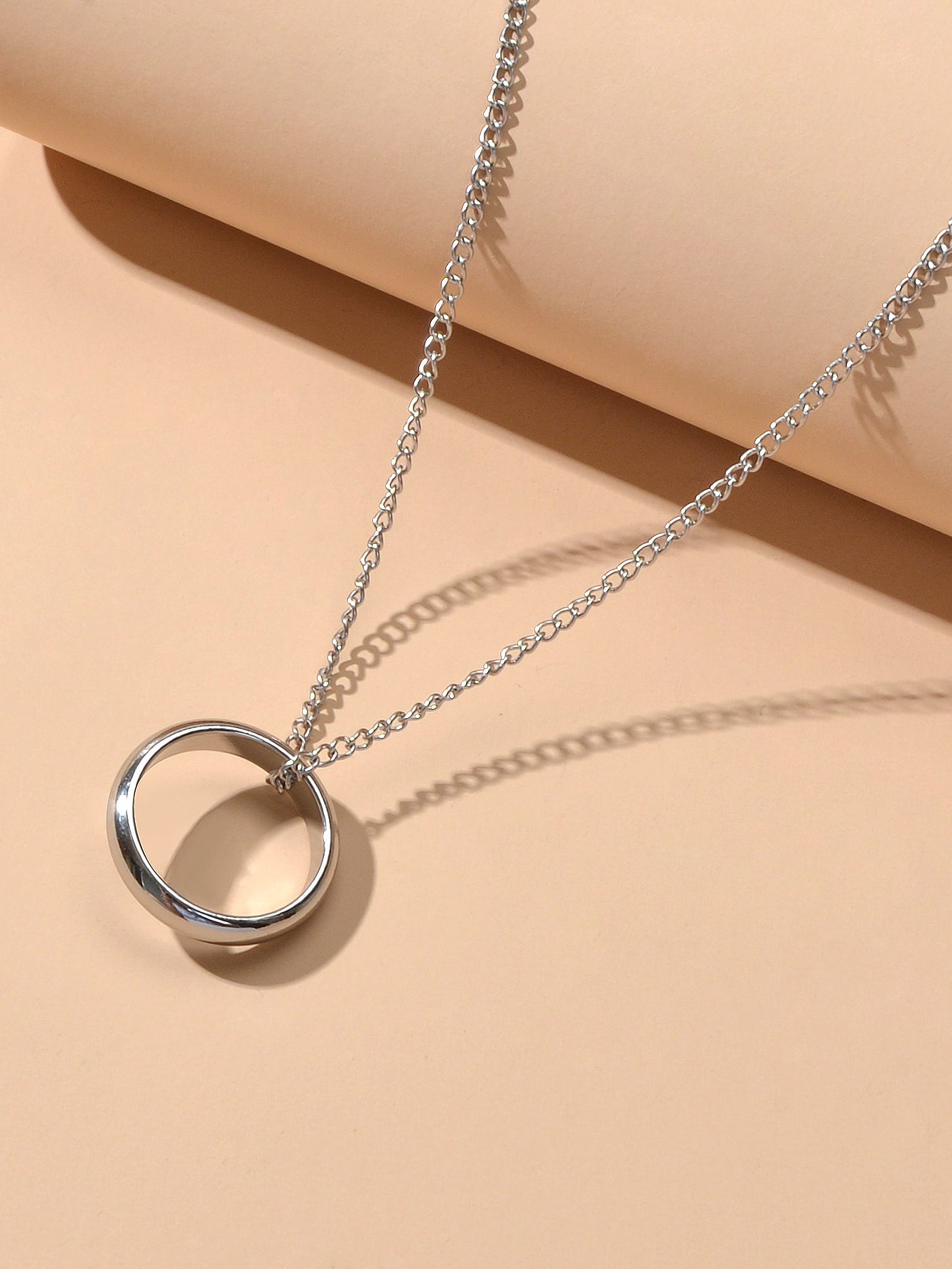 Ladies Jewellery Silver Chain Circle Charm Necklace Wholesale Price Accessories