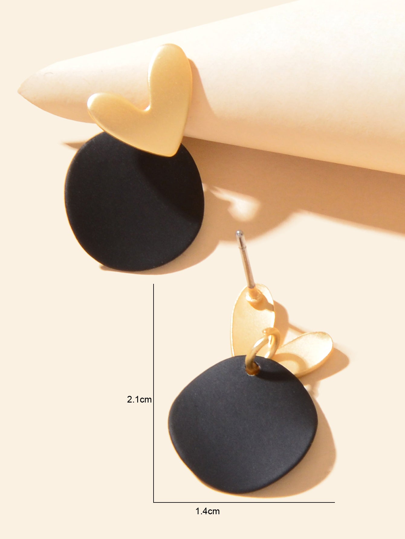 Love Heart Green Round Stud Pierced Hypoallergenic Female Earrings Stud Jewelry