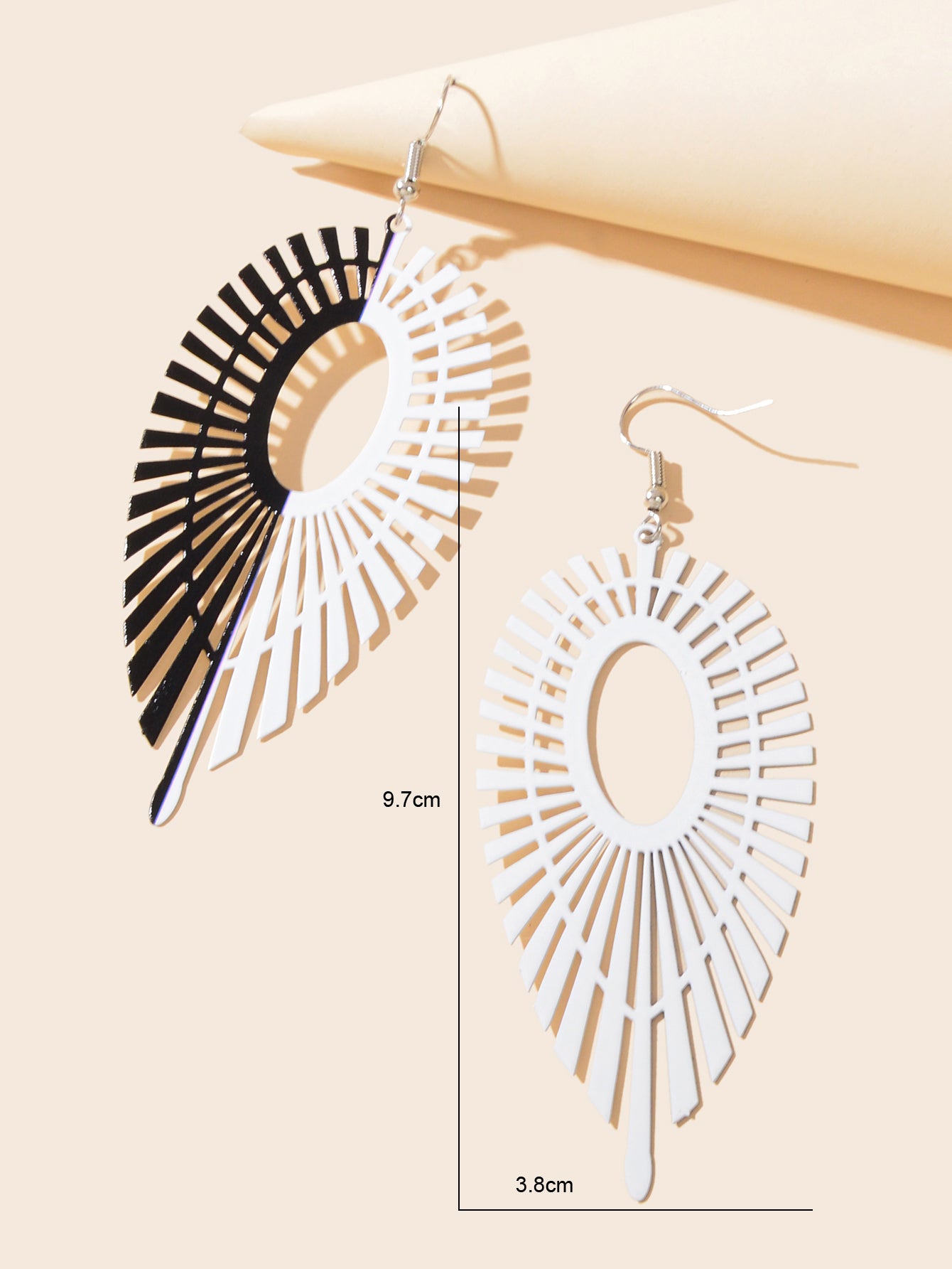 Designer Stylish Black White Hollow Geometric Dangle Earrings Party Decoration