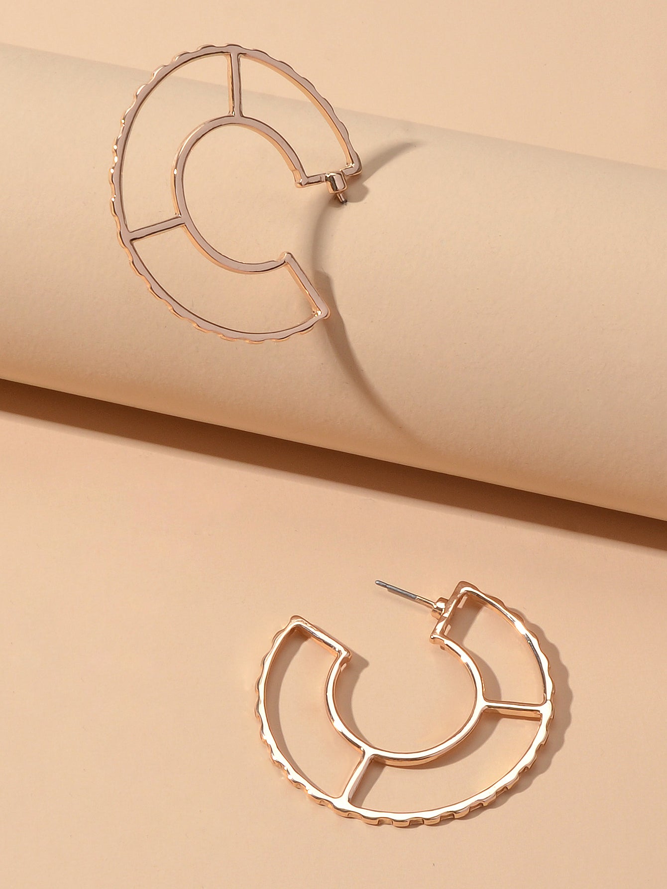 Party Decoration Gold Metal Hollow Personality Stud Hoop Huggie Pierced Earrings