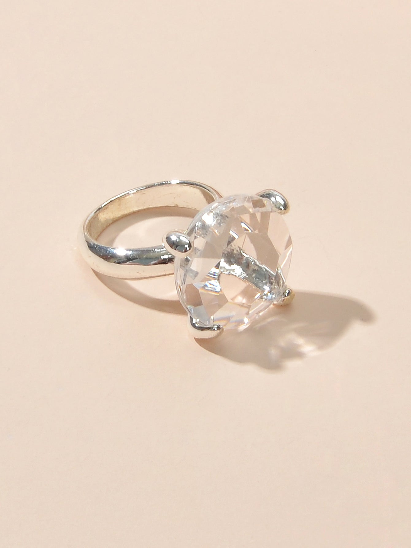 Perfect Engagement Gift Big Transparent Simulated Crystal Finger Ring Women Band