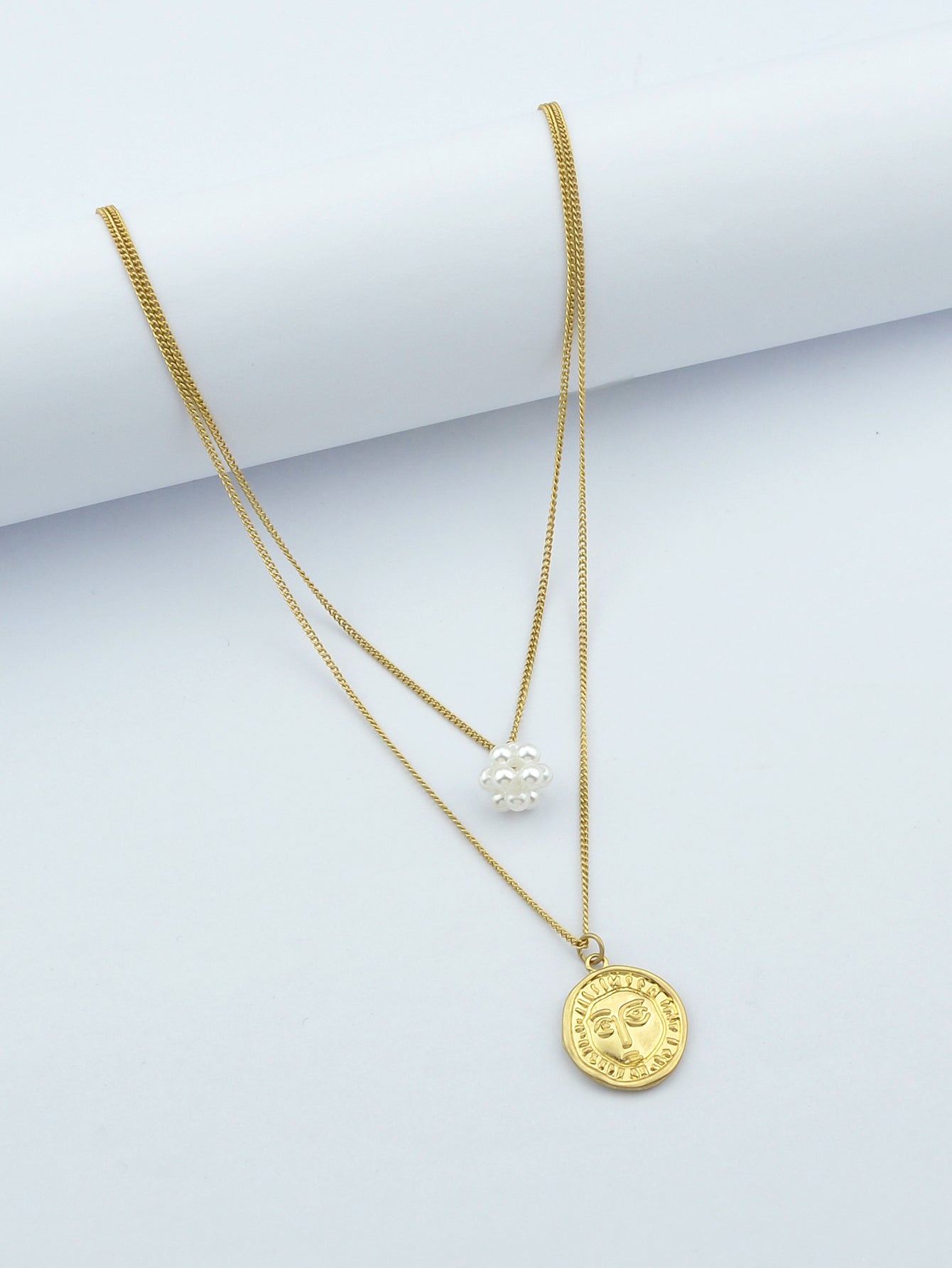 Personality Jewelry Double layer Gold Chain Pearl Ball Face Round Charm Necklace