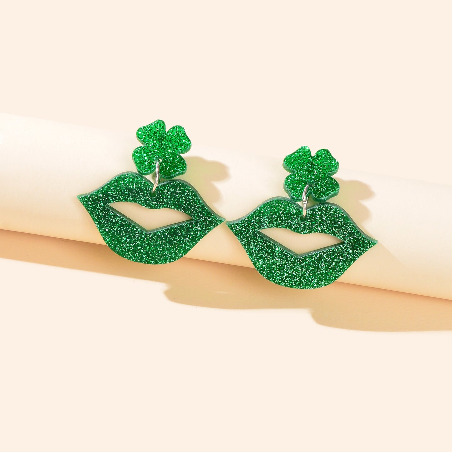 Shining Green Acrylic Lip Clover Pendant Stud Women Earrings Personality Jewelry