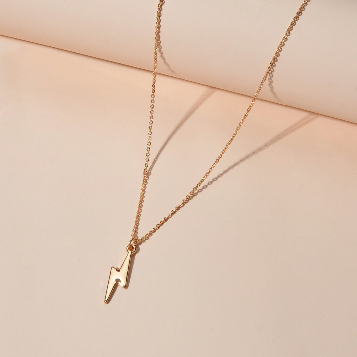 Gold Color Lightning Bolt Flash Charm Necklace Thunder Pendant Chain Collar Gift