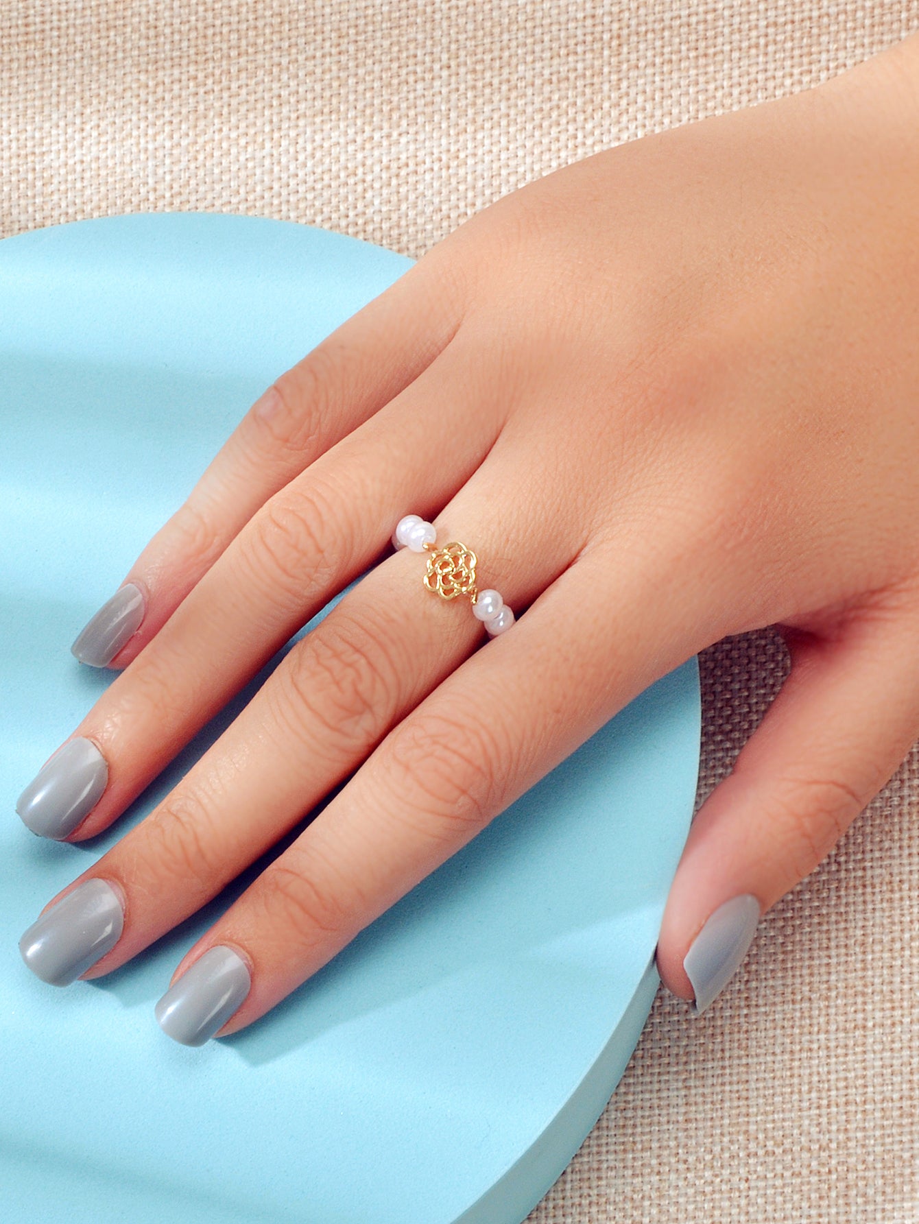 Perfect Elastic Pearl Gold Flower Finger Ring Wedding Engagement Gift Jewellery