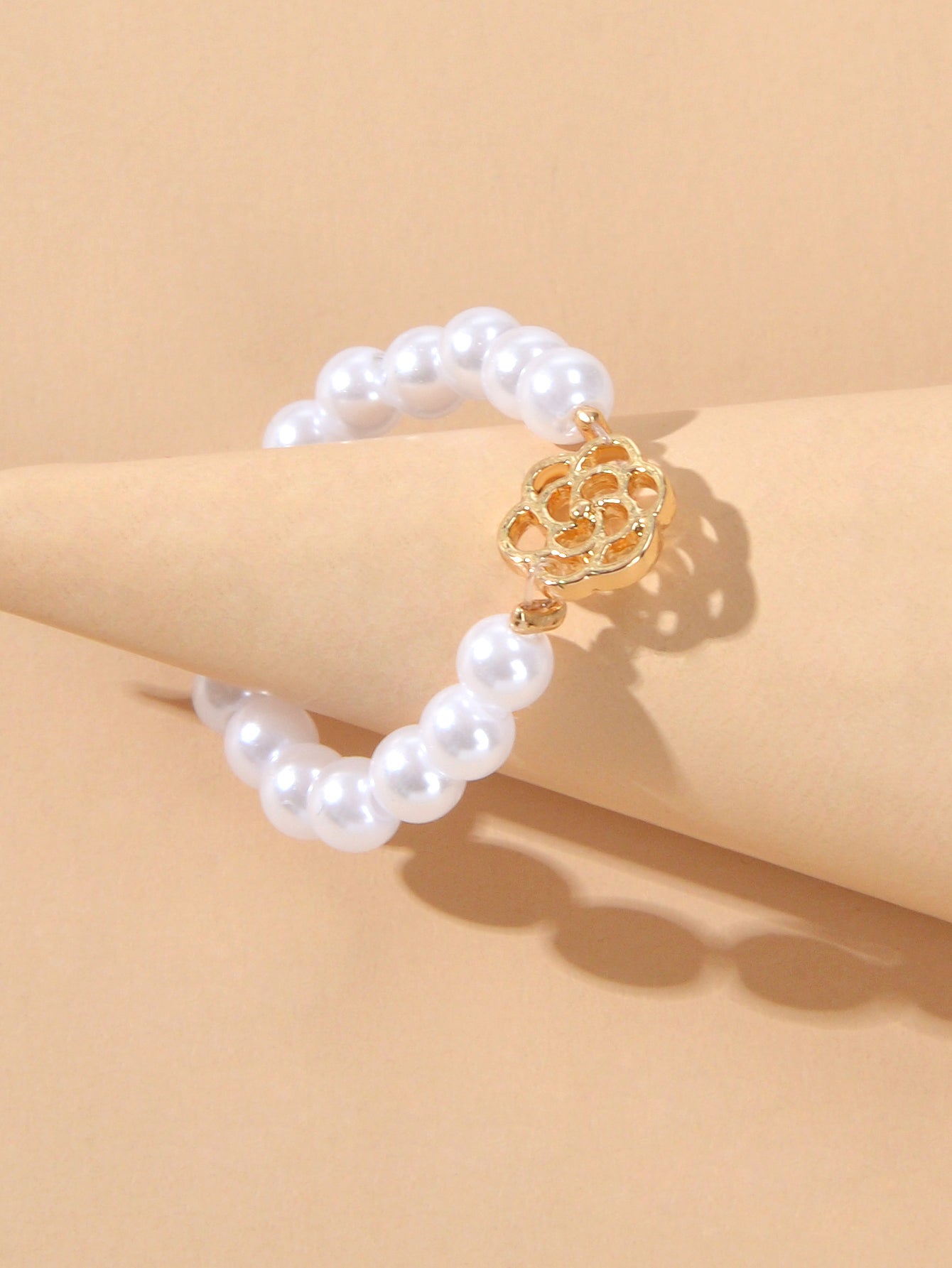 Perfect Elastic Pearl Gold Flower Finger Ring Wedding Engagement Gift Jewellery
