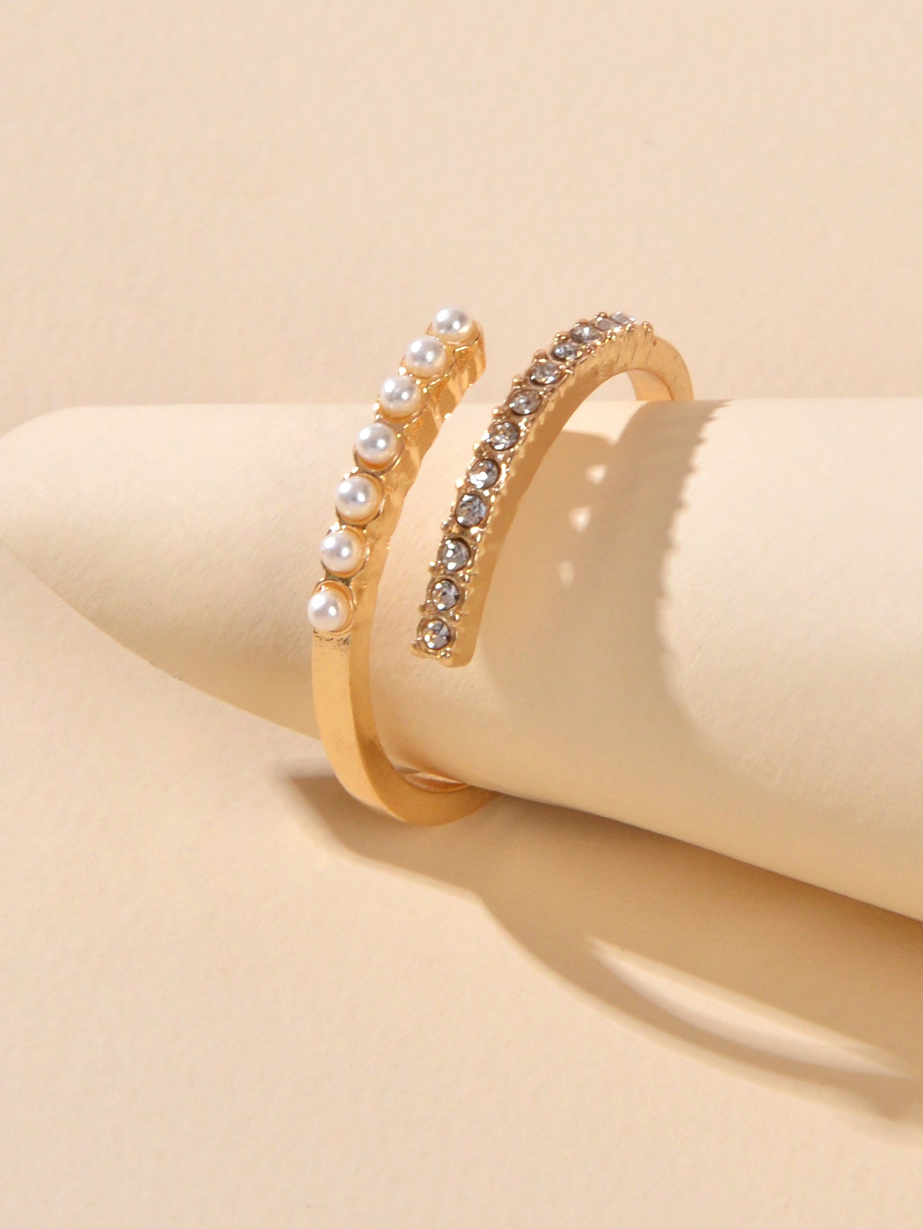 Anniversary Wedding Jewelry Band Women Rhinestone Pearl Gold Finger Circle Ring