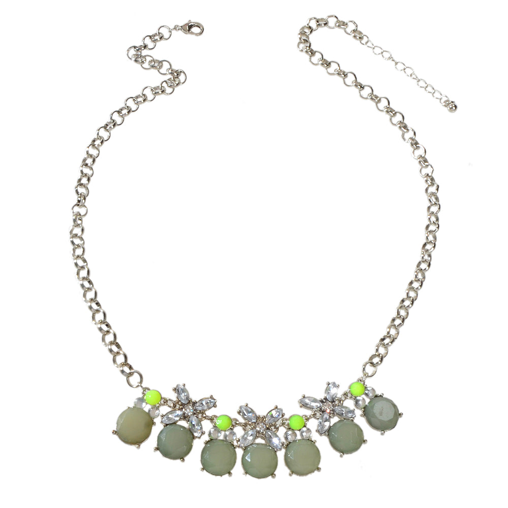 Retro Court Style Acrylic Geometric Flower Chunky Collar Necklace Ladies Jewelry