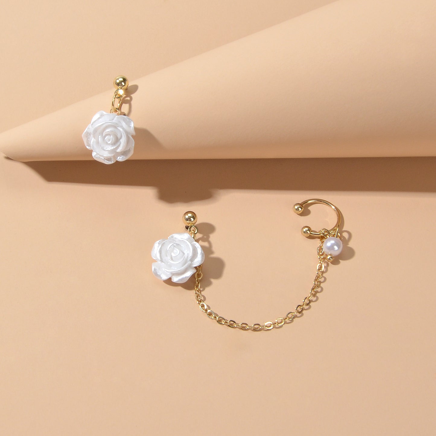 Cartilage Jewelry Pearl White Flower Ear Cuff Stud Cartilage Asymmetric Earrings