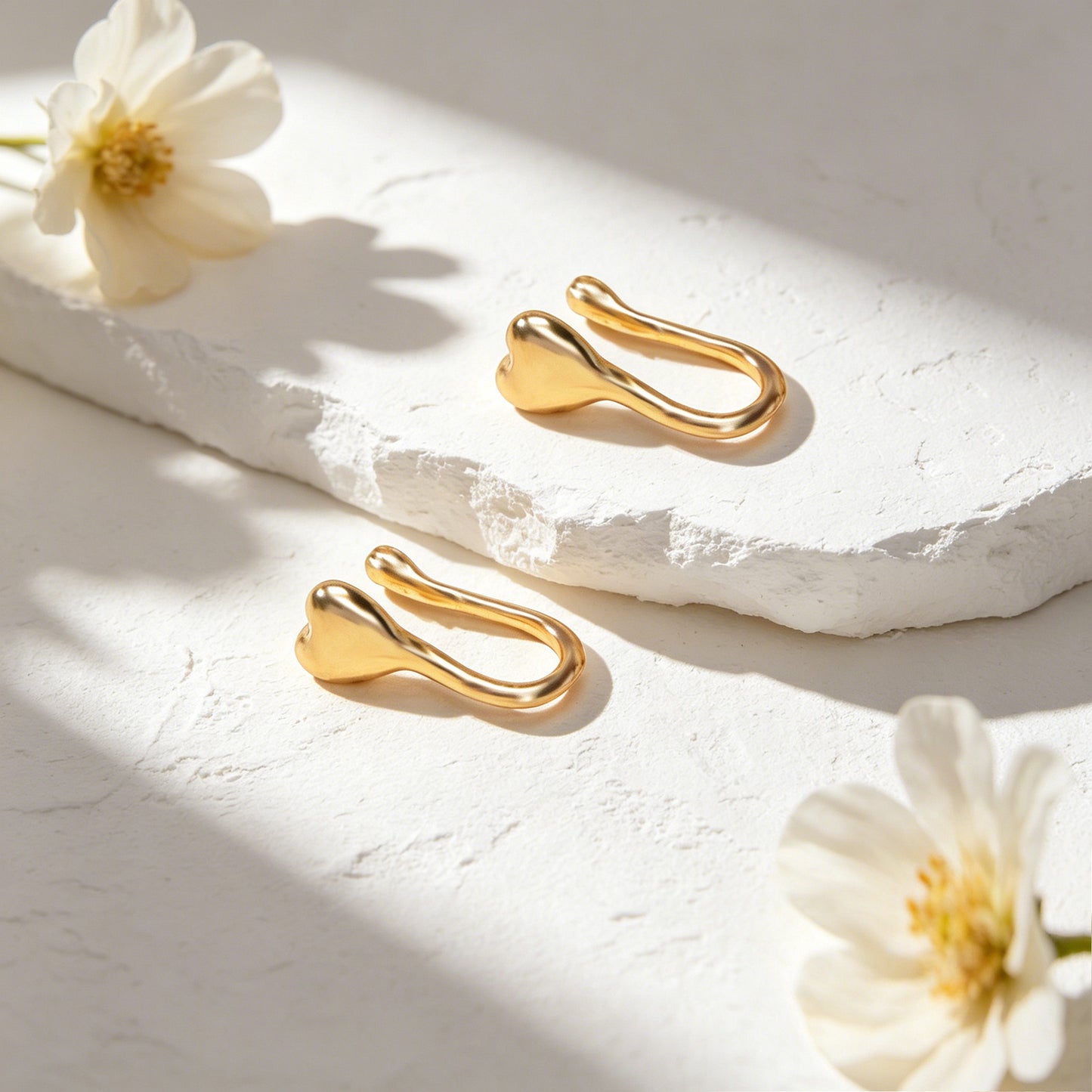 2pcs Dainty Gold Heart Ear Cuff Earrings Minimalist Cute Ear Clips Gift Jewelry