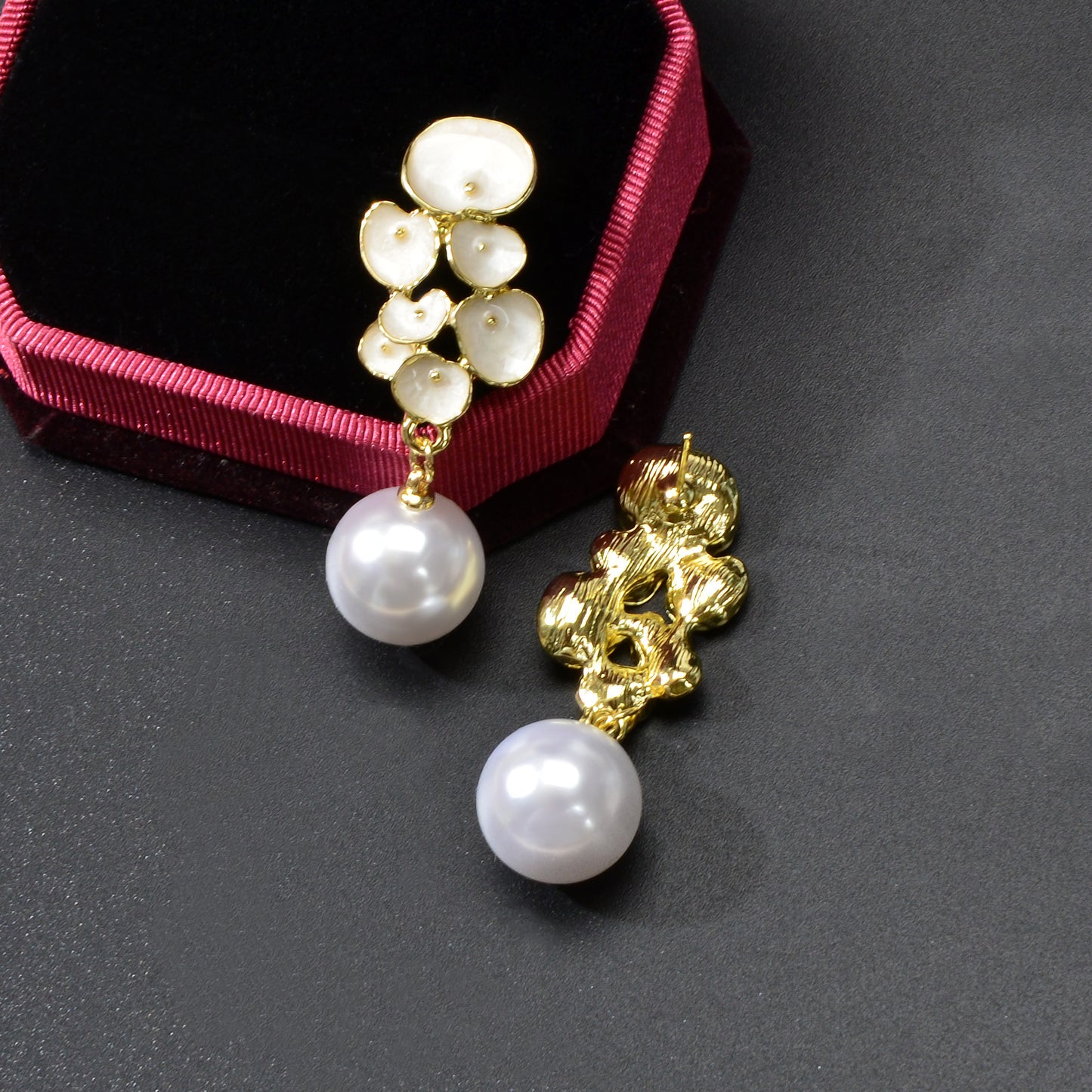 Elegant Imitation Pearl Decor White Enamel Flower Dangle Earrings Party Jewelry