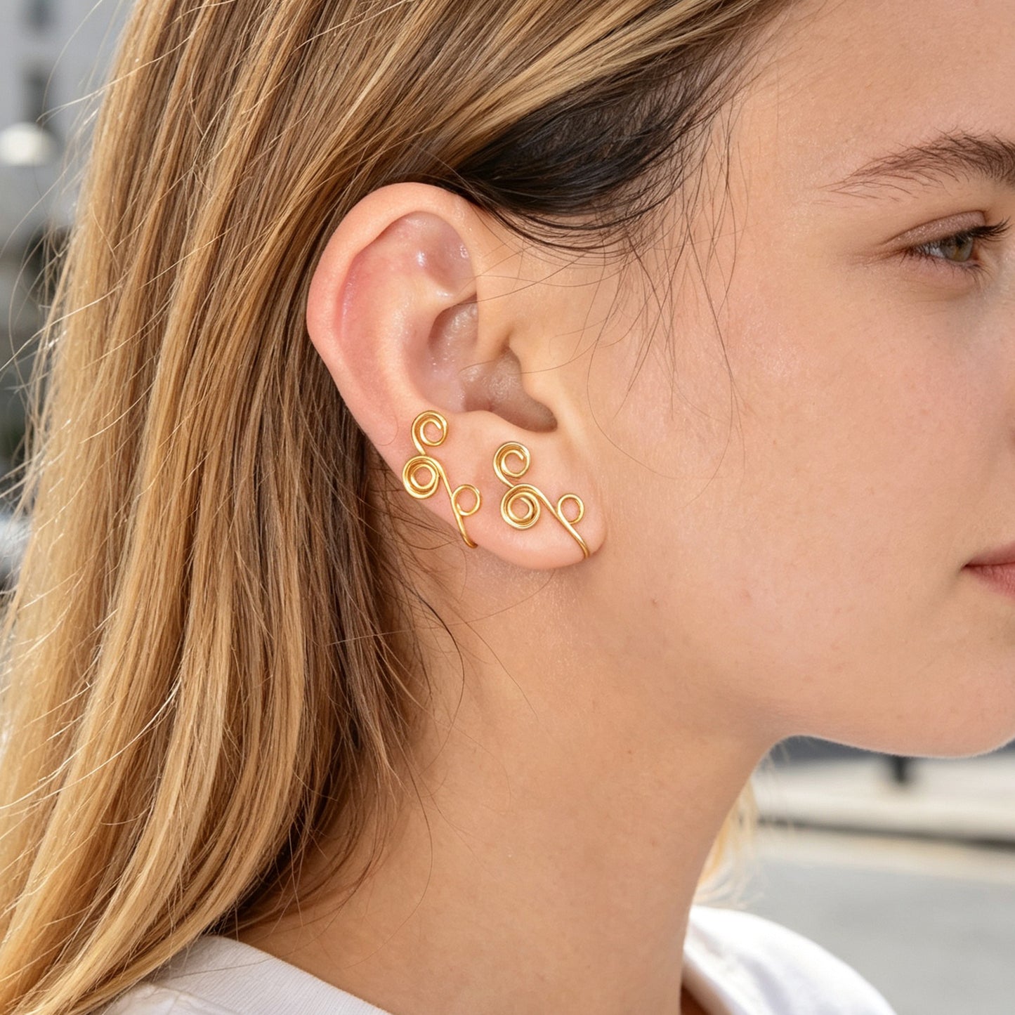 2pcs Gold Ear Cuff Clip‑on Earrings No Piercing Swirl Wire Design Retro Jewelry