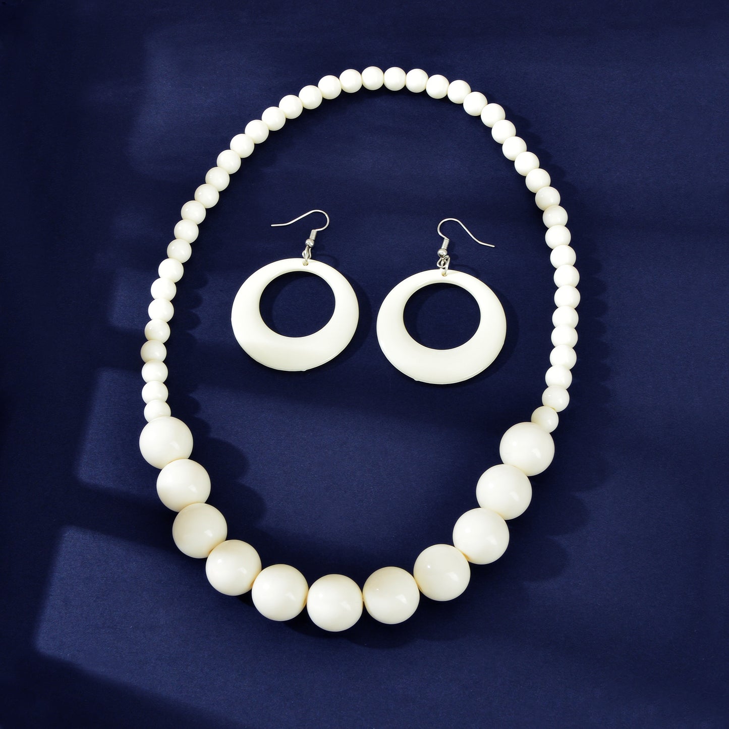 Bohemian Vacation Eye-catching Jewelry set Beads Collar Chunky Necklace and Circle Dangle Earrings Exaggerated Jewelry Set