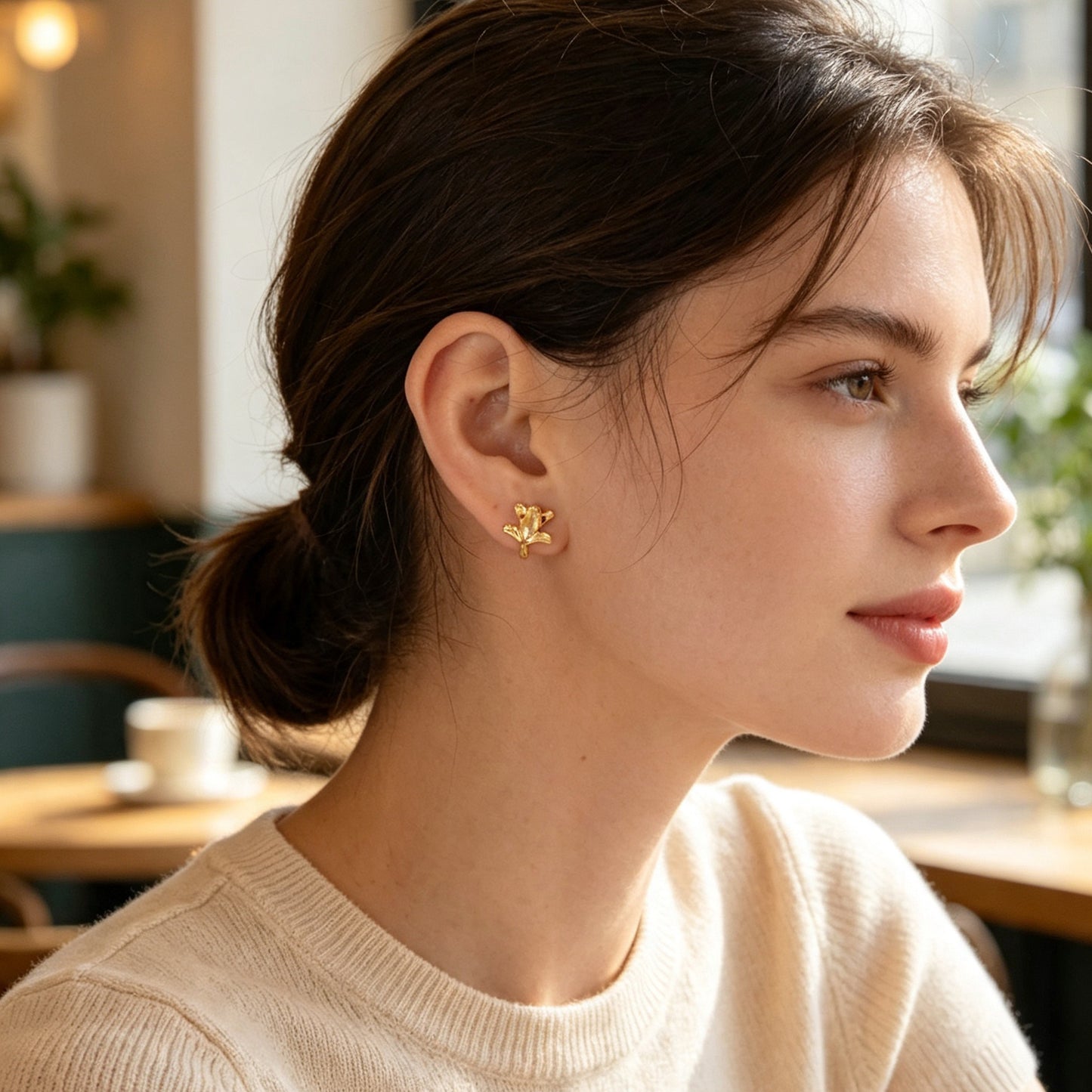 2pcs Gold Tiny Flower Ear Cuffs Non-Pierced Cartilage Ear Clips Dainty Jewellery
