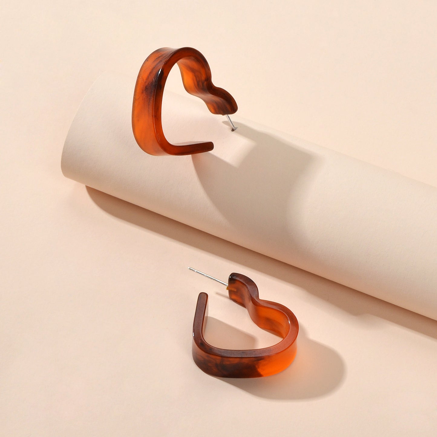 Designer Jewelry Trendy Brown Leopard Resin Acrylic Heart Stud Pierced Earrings