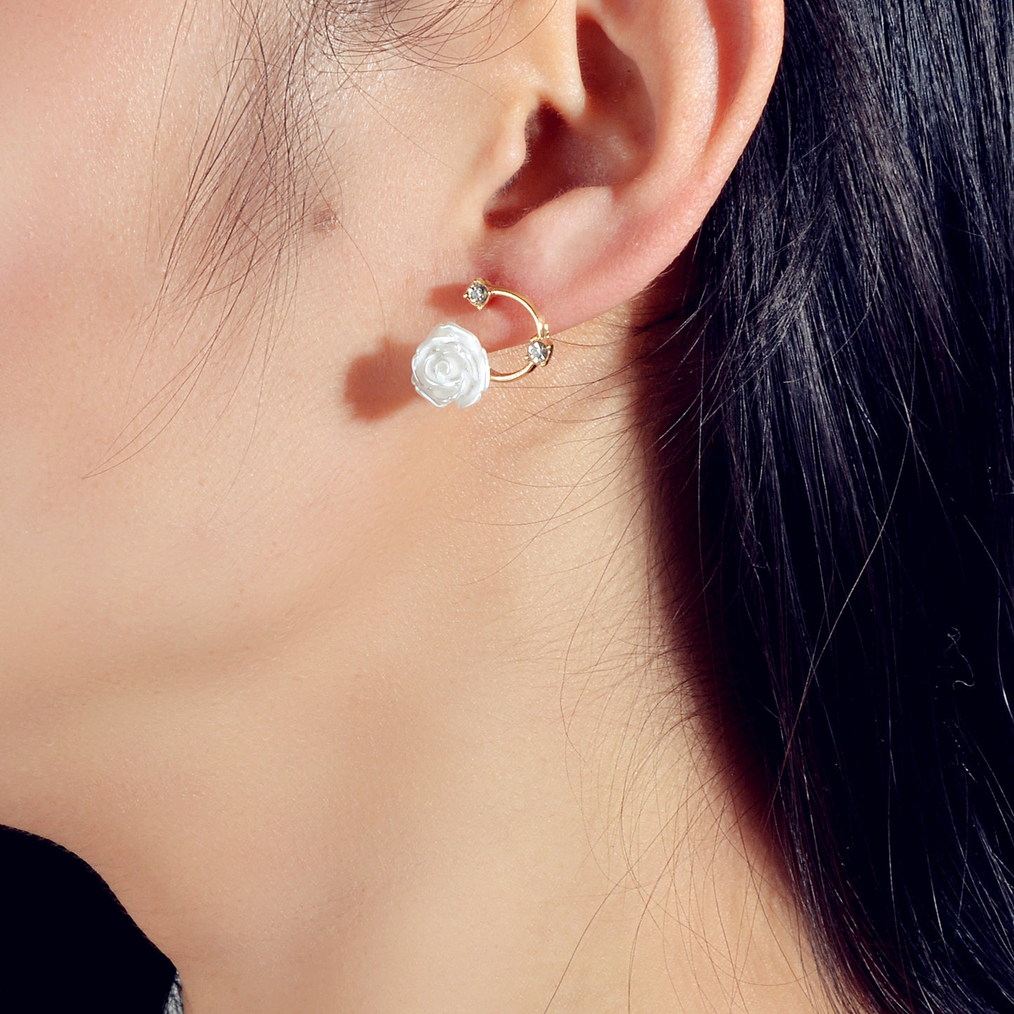 Exquisite Accessory Rhinestone White Resin Flower Stud Women Engagement Earrings
