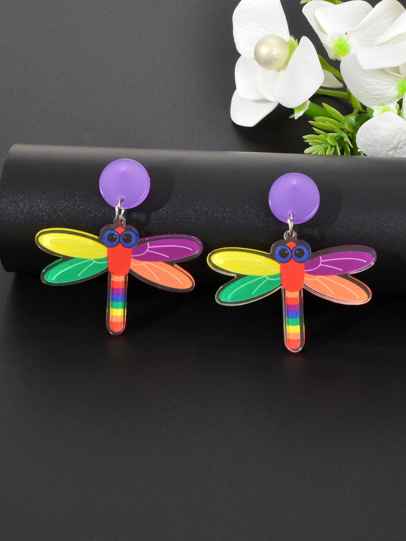 Vibrant Animal Pendant Earrings - Colorful Statement Jewelry for Nature Lovers