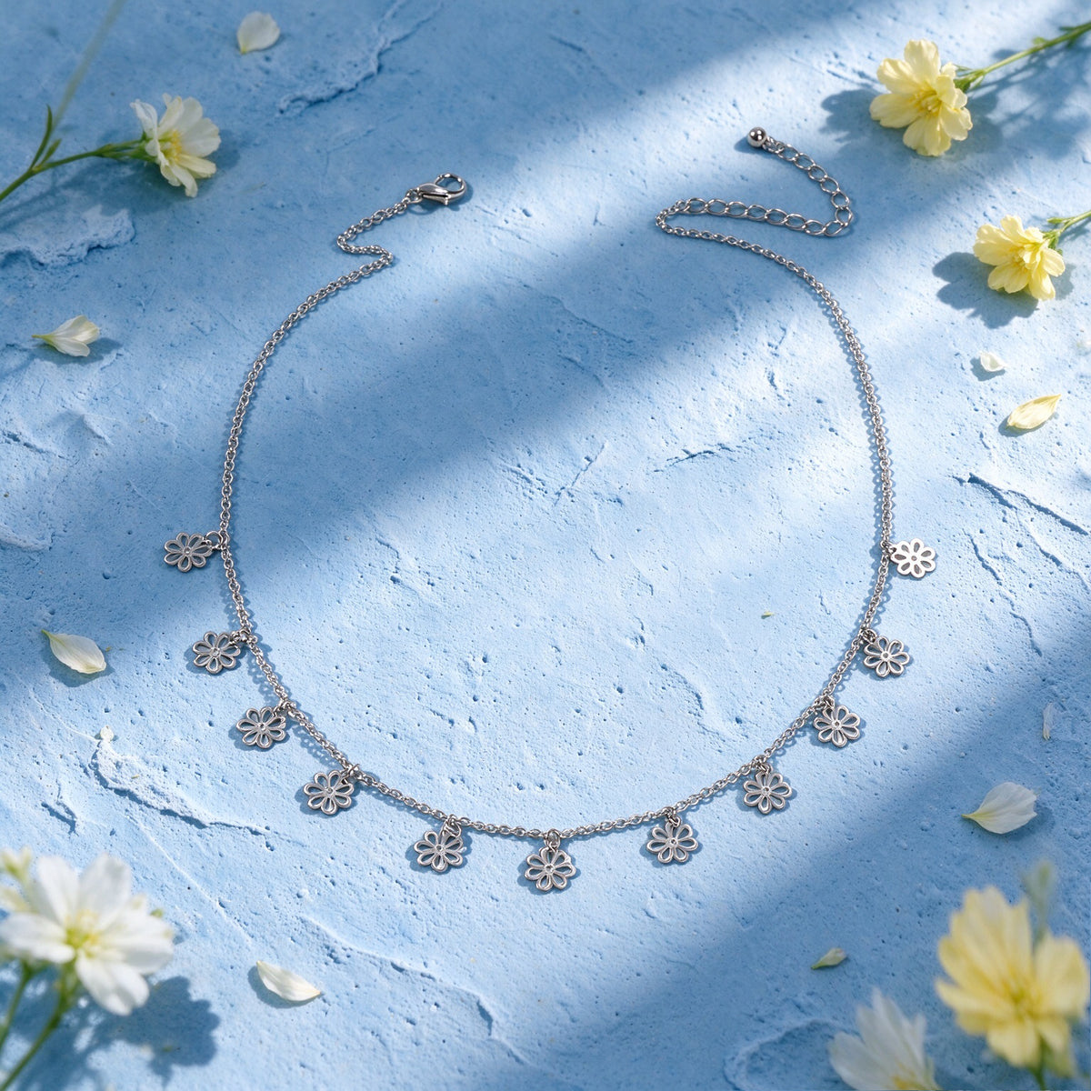 Elegant Gold Silver Hollow Flower Pendant Necklace Party Banquet Jewellery Gift