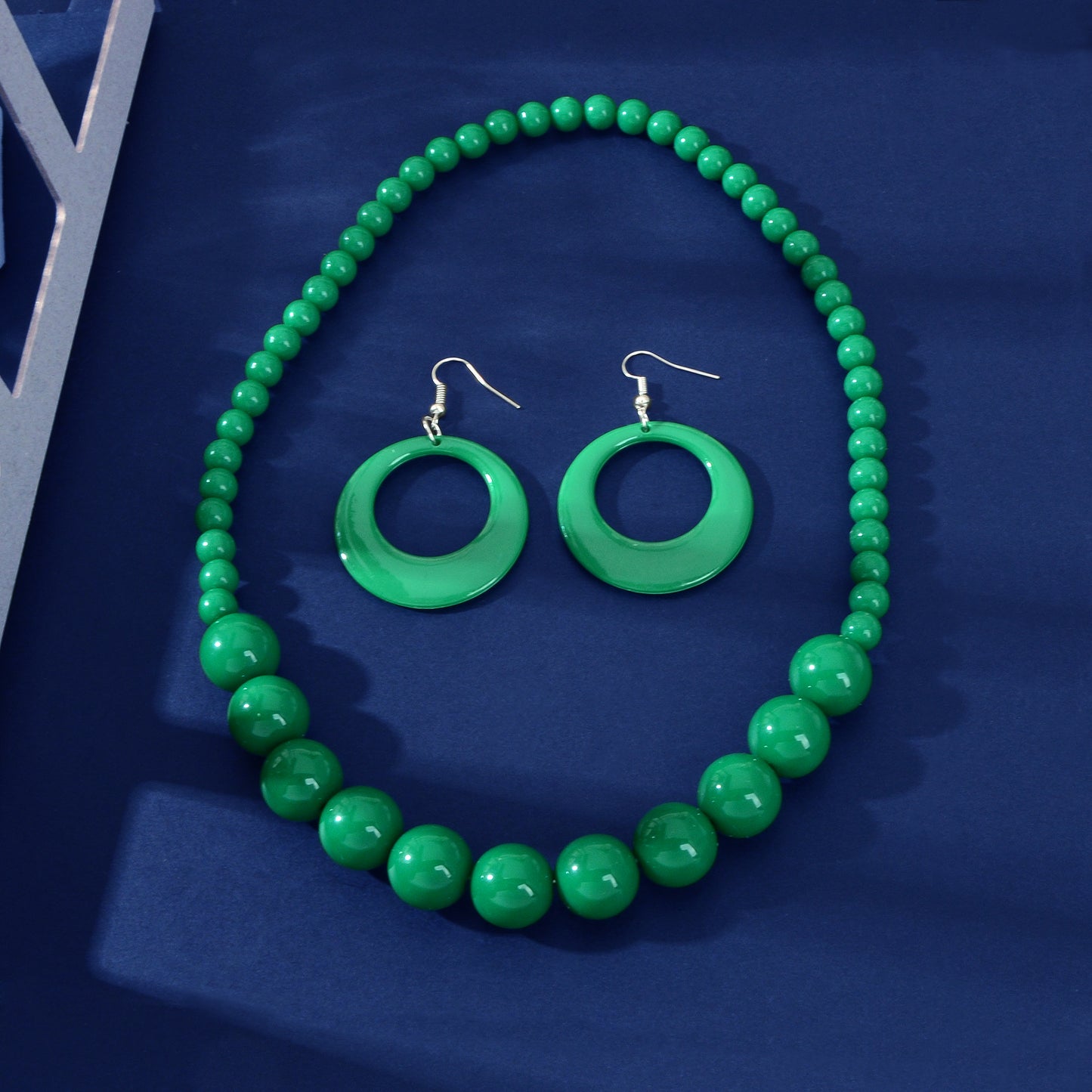 Bohemian Vacation Eye-catching Jewelry set Beads Collar Chunky Necklace and Circle Dangle Earrings Exaggerated Jewelry Set