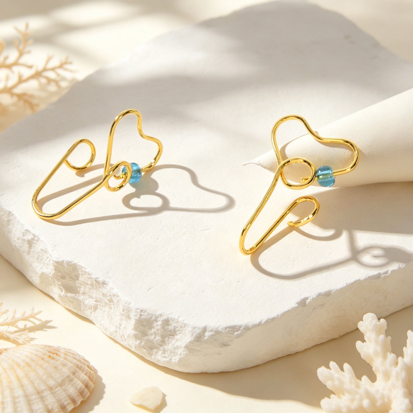 2pcs Beads Gold Hollow Love Heart Ear Cuff Earring Daily Gathering Festival Gift