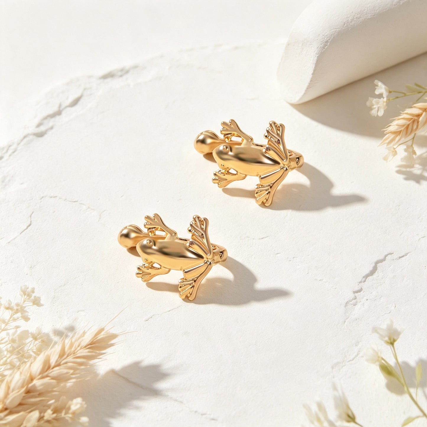2pcs Gold Tiny Flower Ear Cuffs Non-Pierced Cartilage Ear Clips Dainty Jewellery