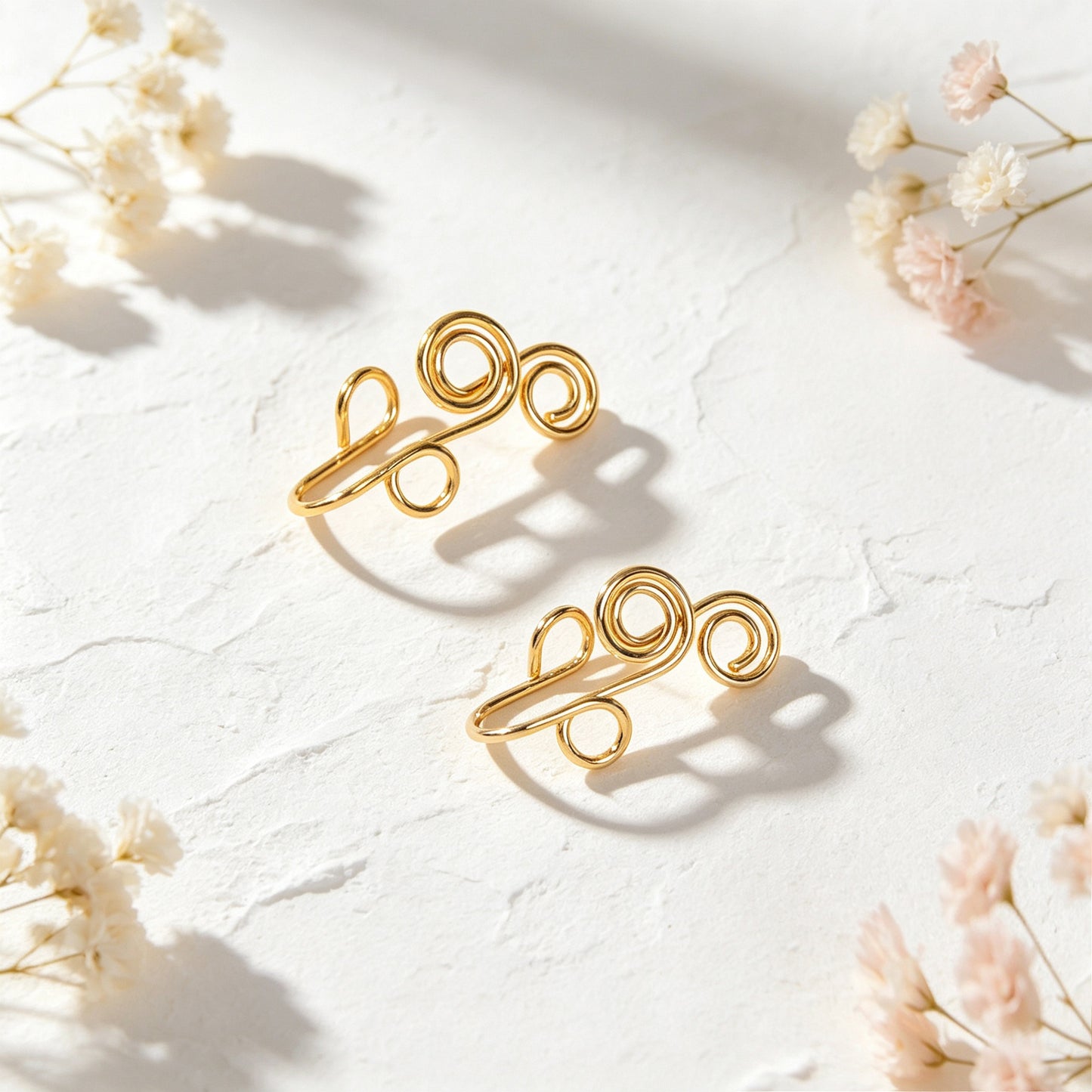 2pcs Gold Ear Cuff Clip‑on Earrings No Piercing Swirl Wire Design Retro Jewelry