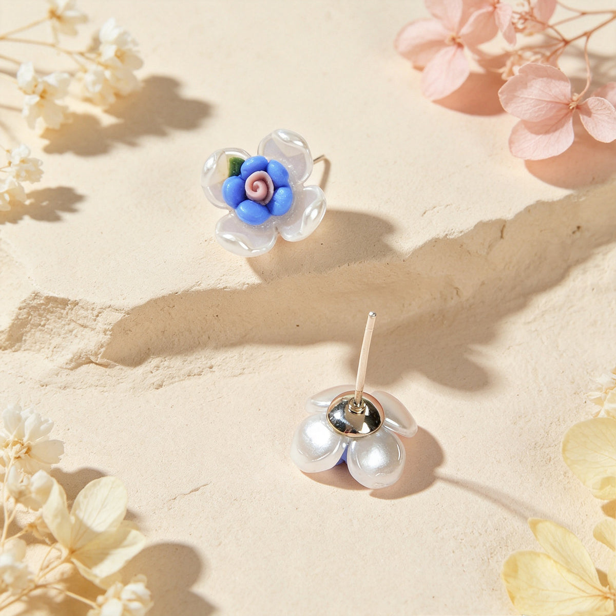 Sweet Elegant White Blue Resin Petal Hypoallergenic Chic Flower Stud Earrings