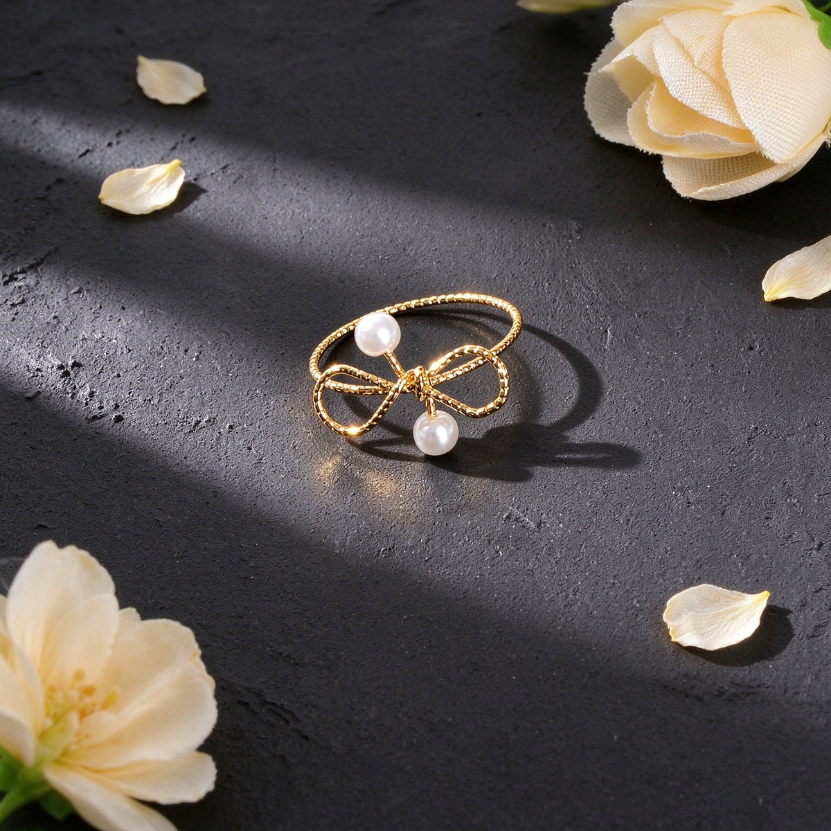 Sweet Style Beads Decor Gold Bow Finger Ring Wedding Engagement Jewellery Gift