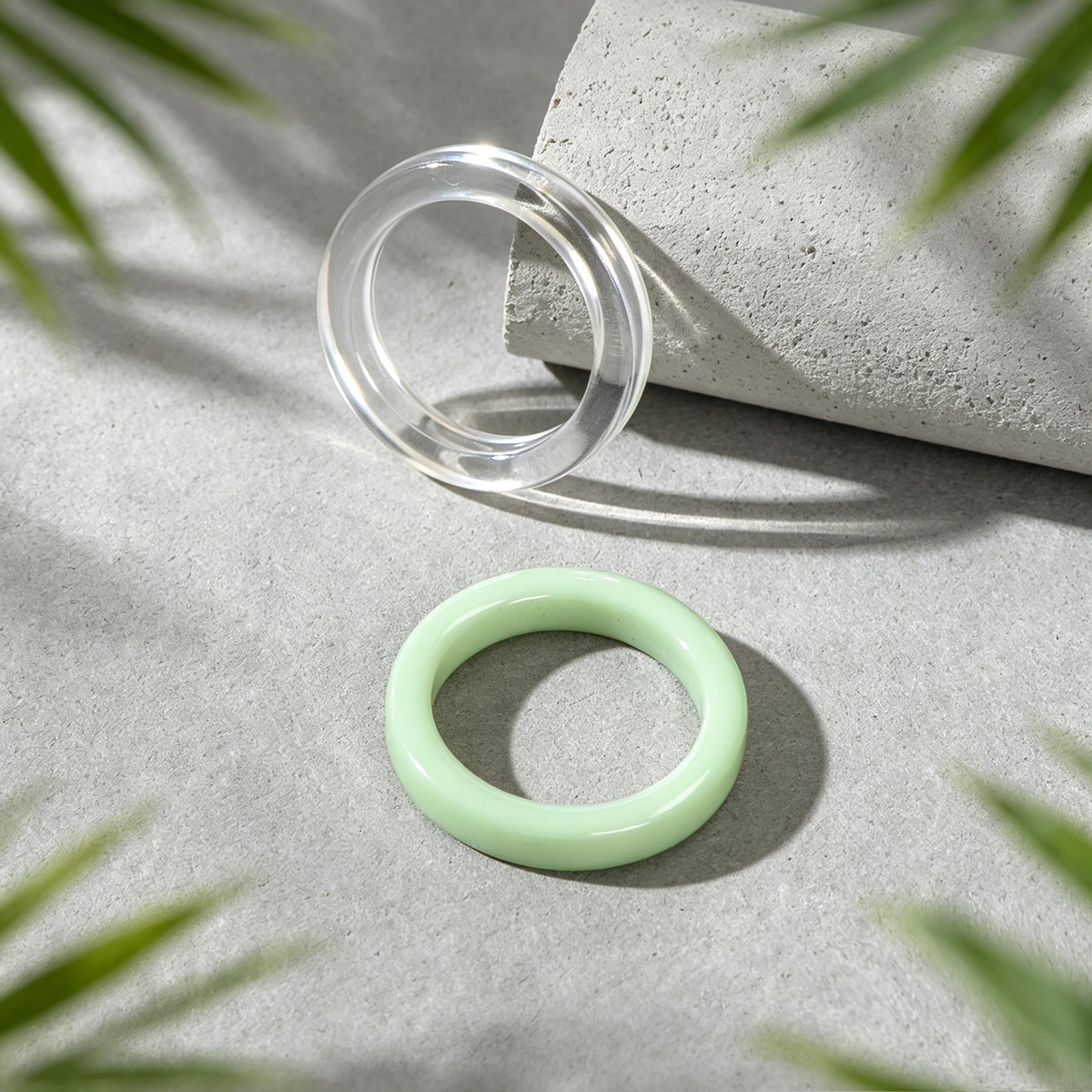 2pcs Green Clear Resin Stackable Finger Rings Set Summer Beach Vacation Jewelry