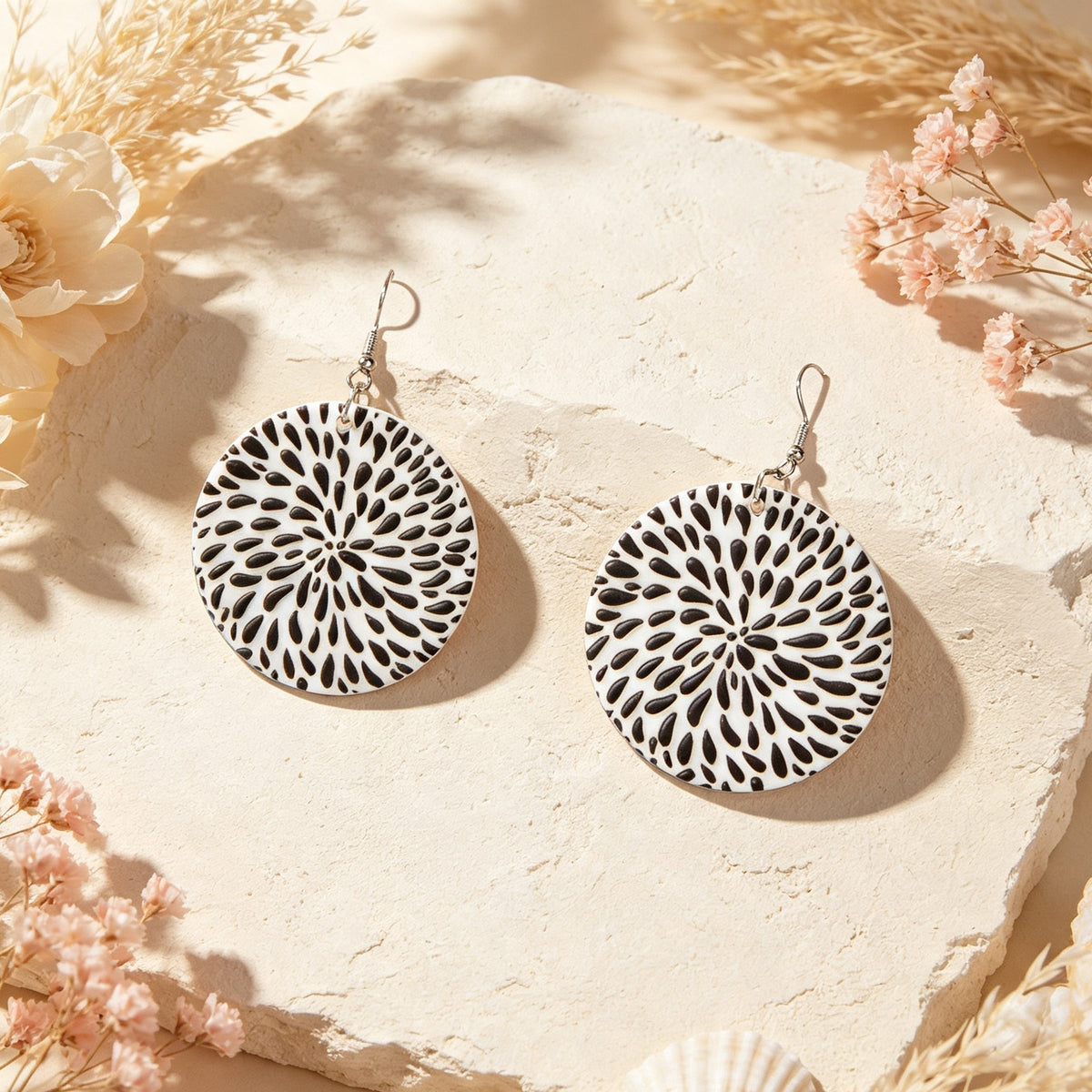 Black White Floral Pattern Lightweight Acrylic Round Geometric Earrings Retro Vacation Jewelry