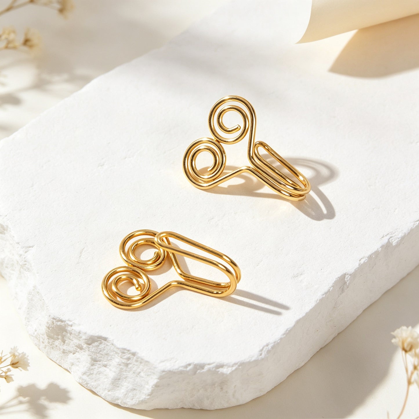 2pcs Simple Spiral Clip‑On Ear Cuffs Gold Non‑Pierced Earrings Casual Jewellery