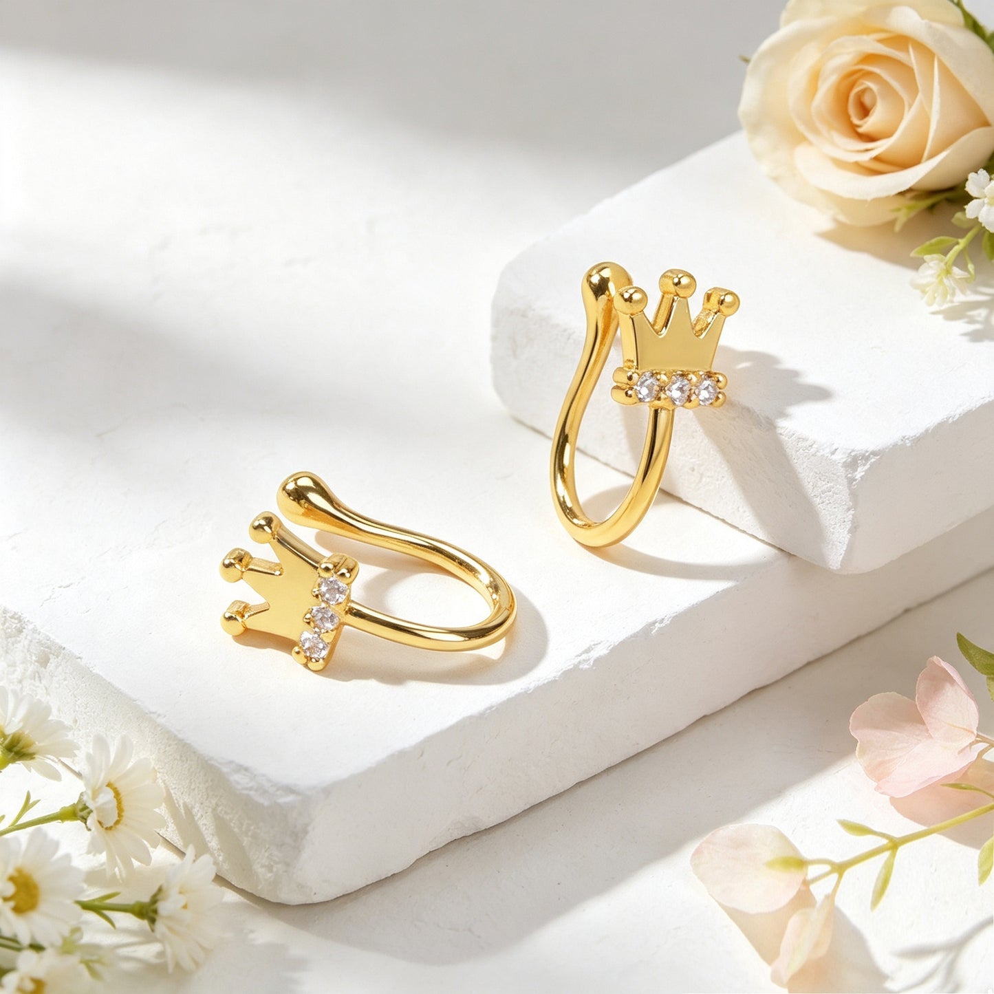 2pcs Mini Cartilage Jewelry Rhinestone Crown Ear Cuff Gold Non-Pierced Ear Clips