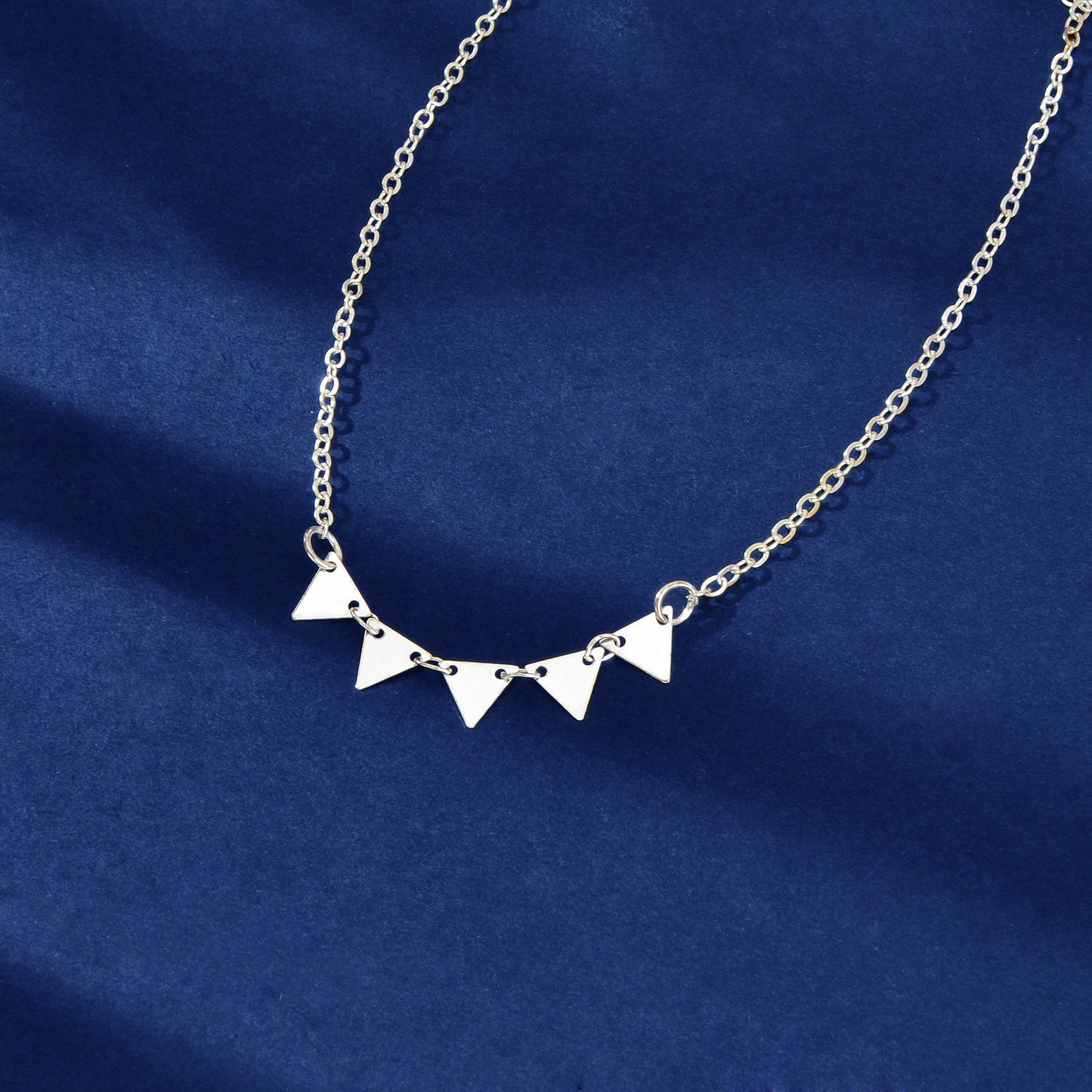 Basic Business Triangle Decor Silvery Chain Collar Necklace Party Daily Officework Jewelry