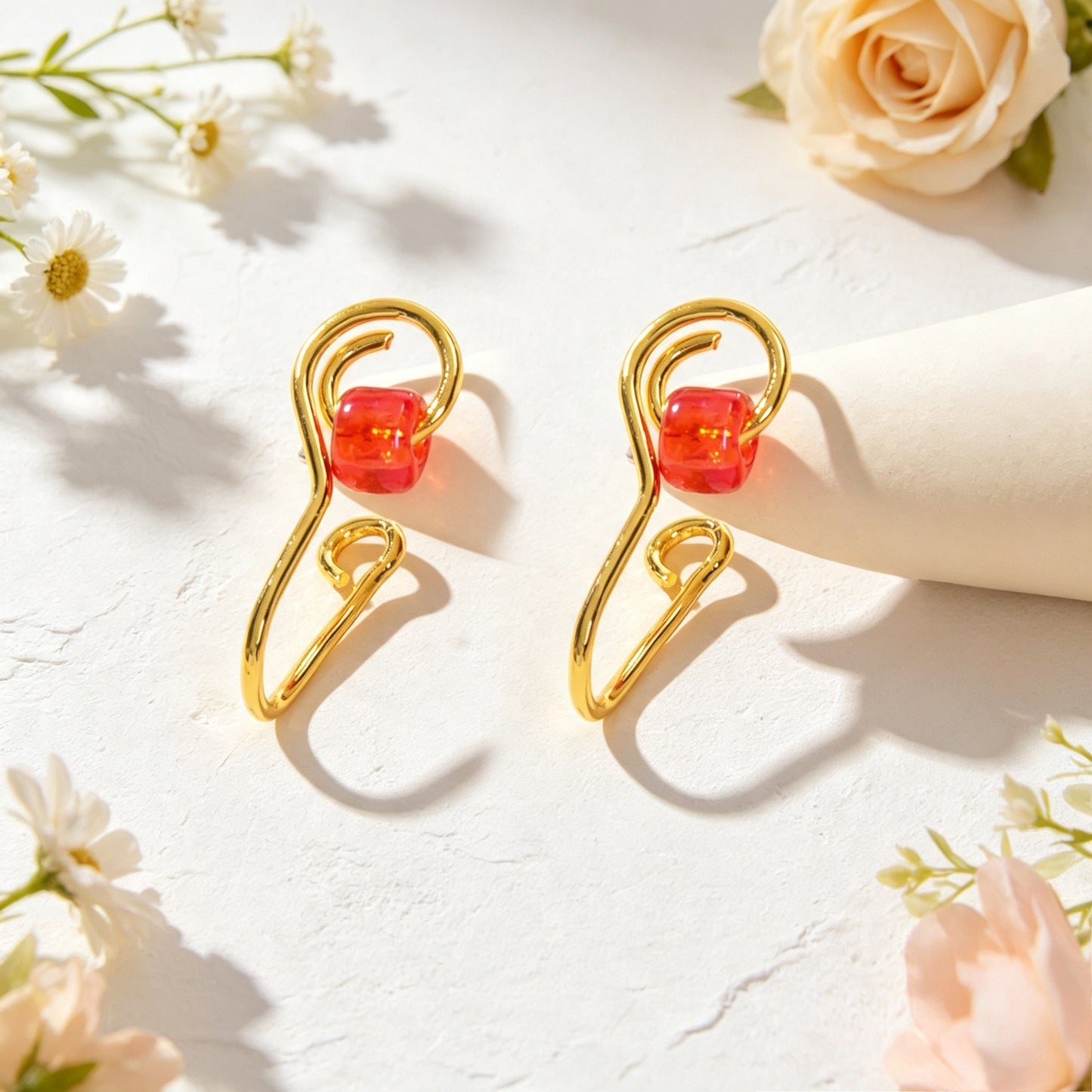 2pcs Summer Beach Vacation Red Bead Ear Cuffs No Piercing Gold Minimal Ear Clips
