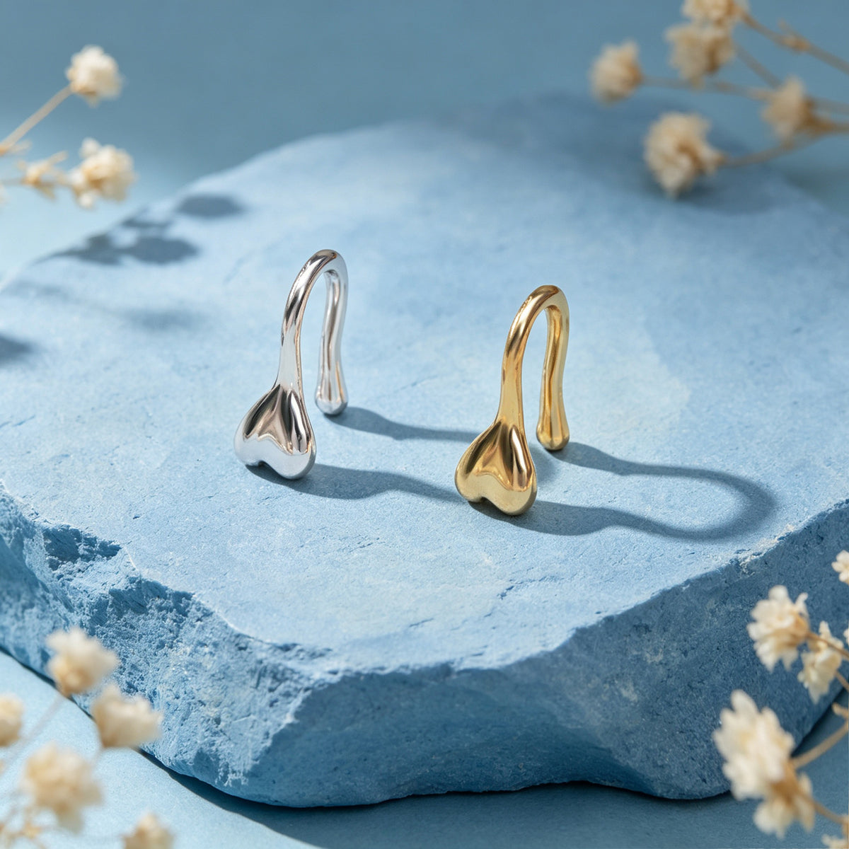 2pcs Tiny Cute Heart Clip On Earrings Non Pierced Ear Cuff Women Fashion Jewelry