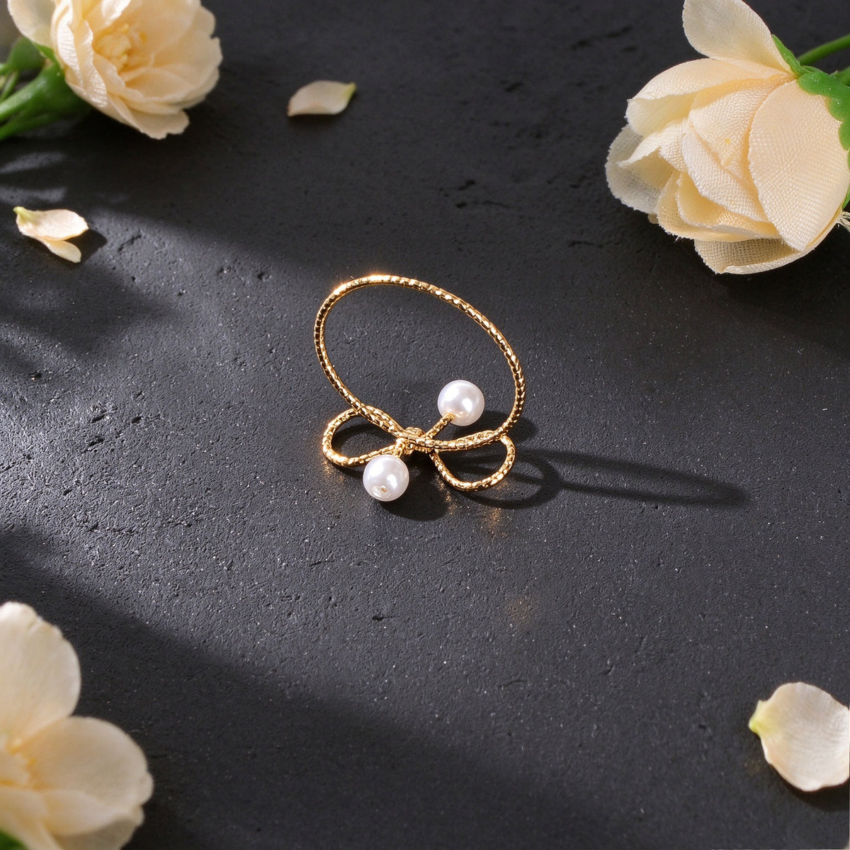 Sweet Style Beads Decor Gold Bow Finger Ring Wedding Engagement Jewellery Gift