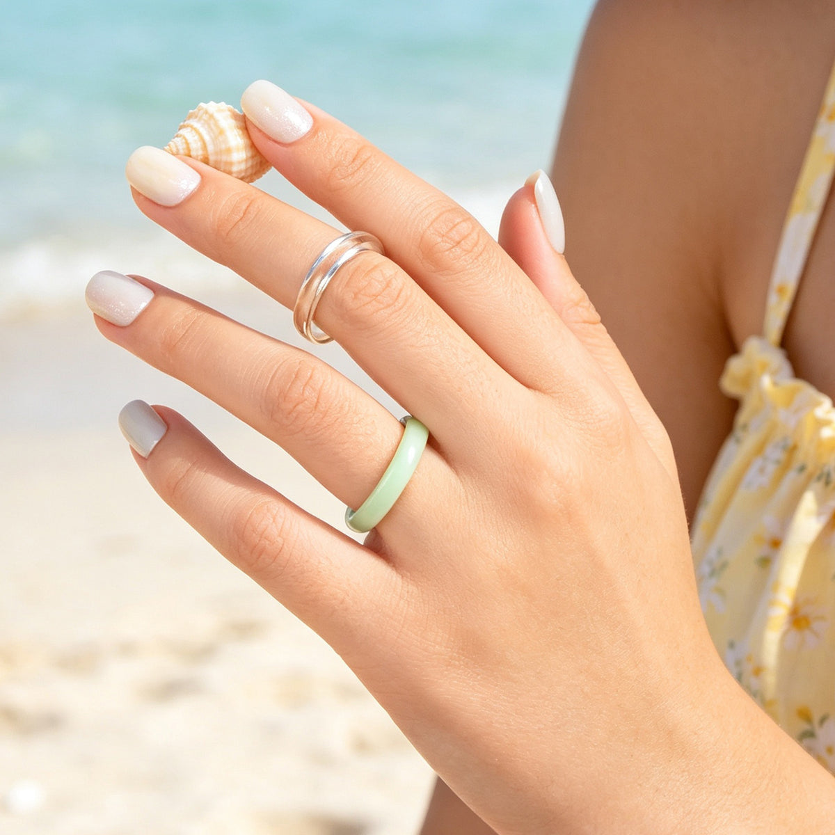 2pcs Green Clear Resin Stackable Finger Rings Set Summer Beach Vacation Jewelry